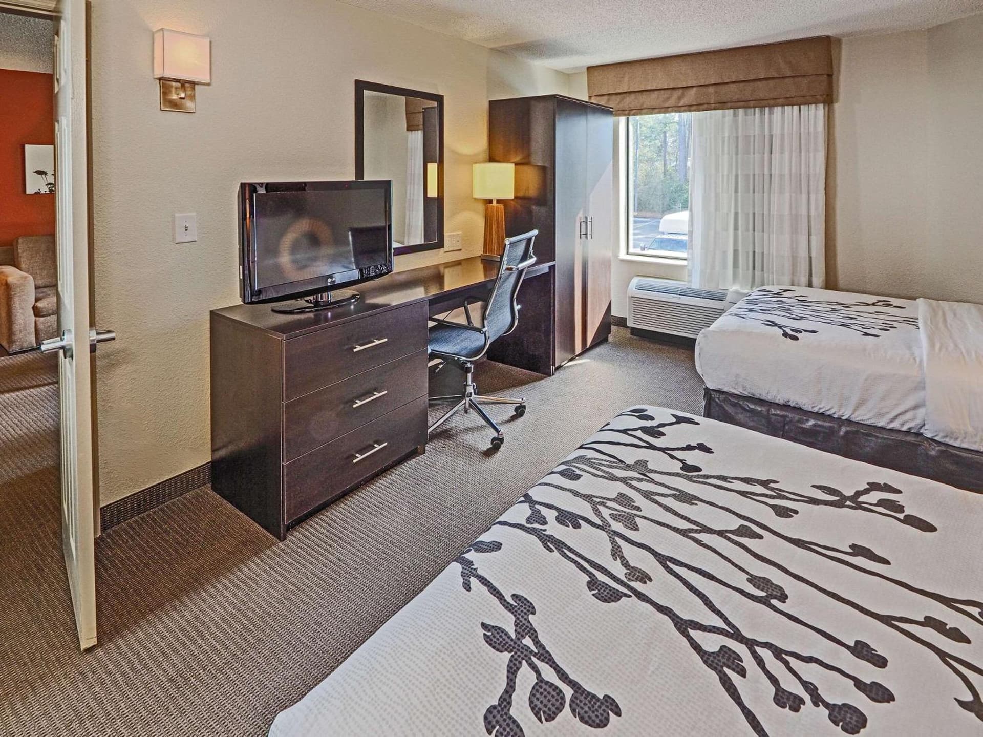 Sleep Inn & Suites Spring Lake - Fayetteville near Fort Bragg gallery photo in Spring Lake, NC — image 29