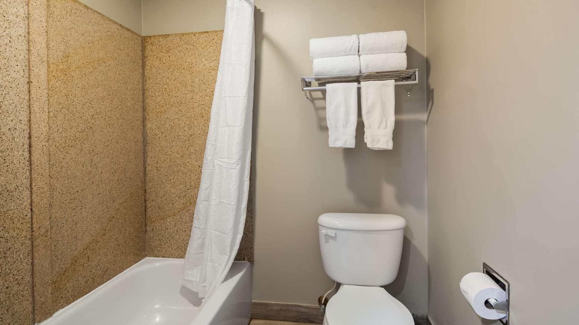 Best Western Plus Newport News gallery photo in Newport News, VA — image 10