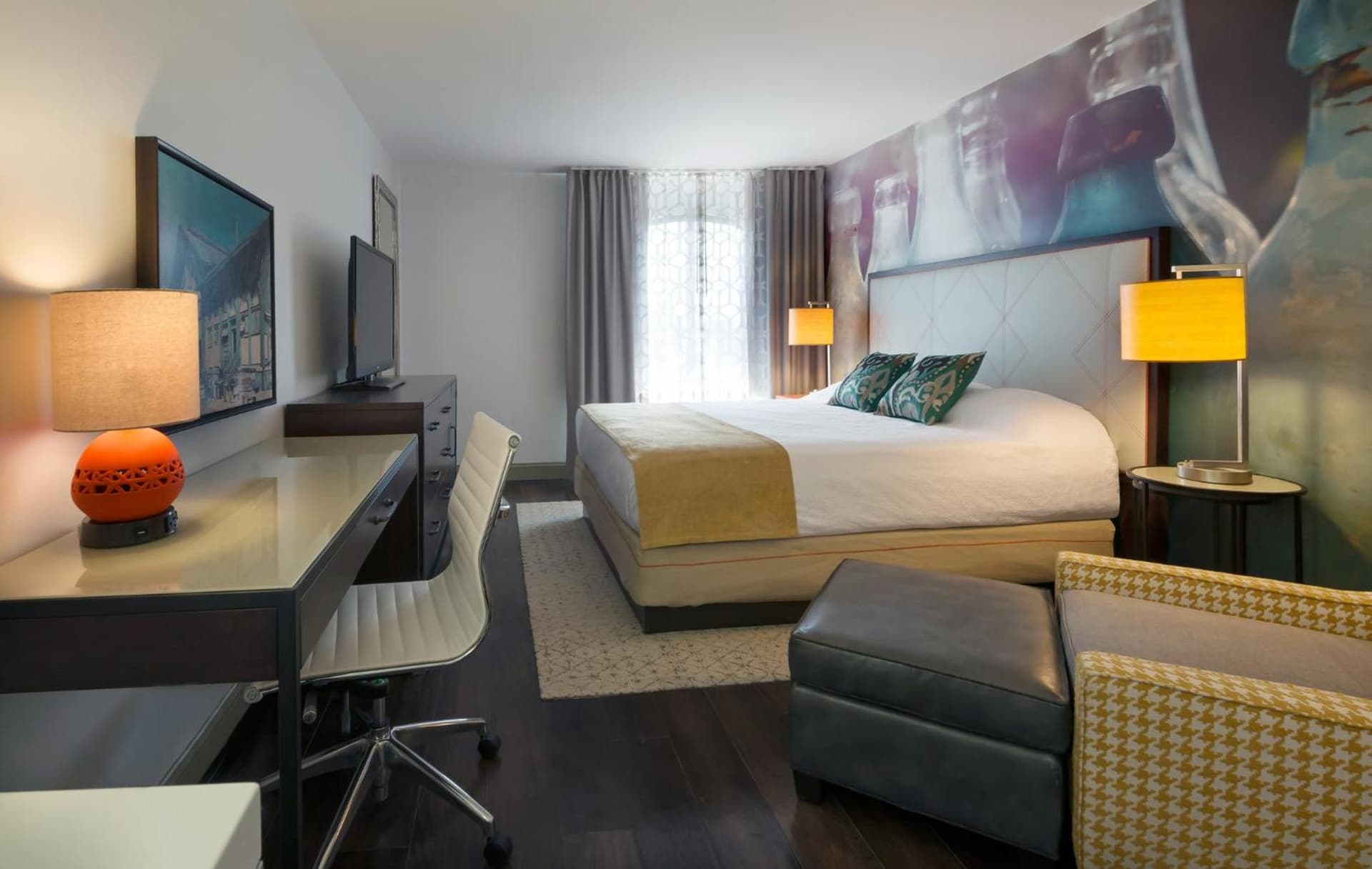 Hotel Indigo Savannah Historic District by IHG gallery photo in Savannah, GA — image 10