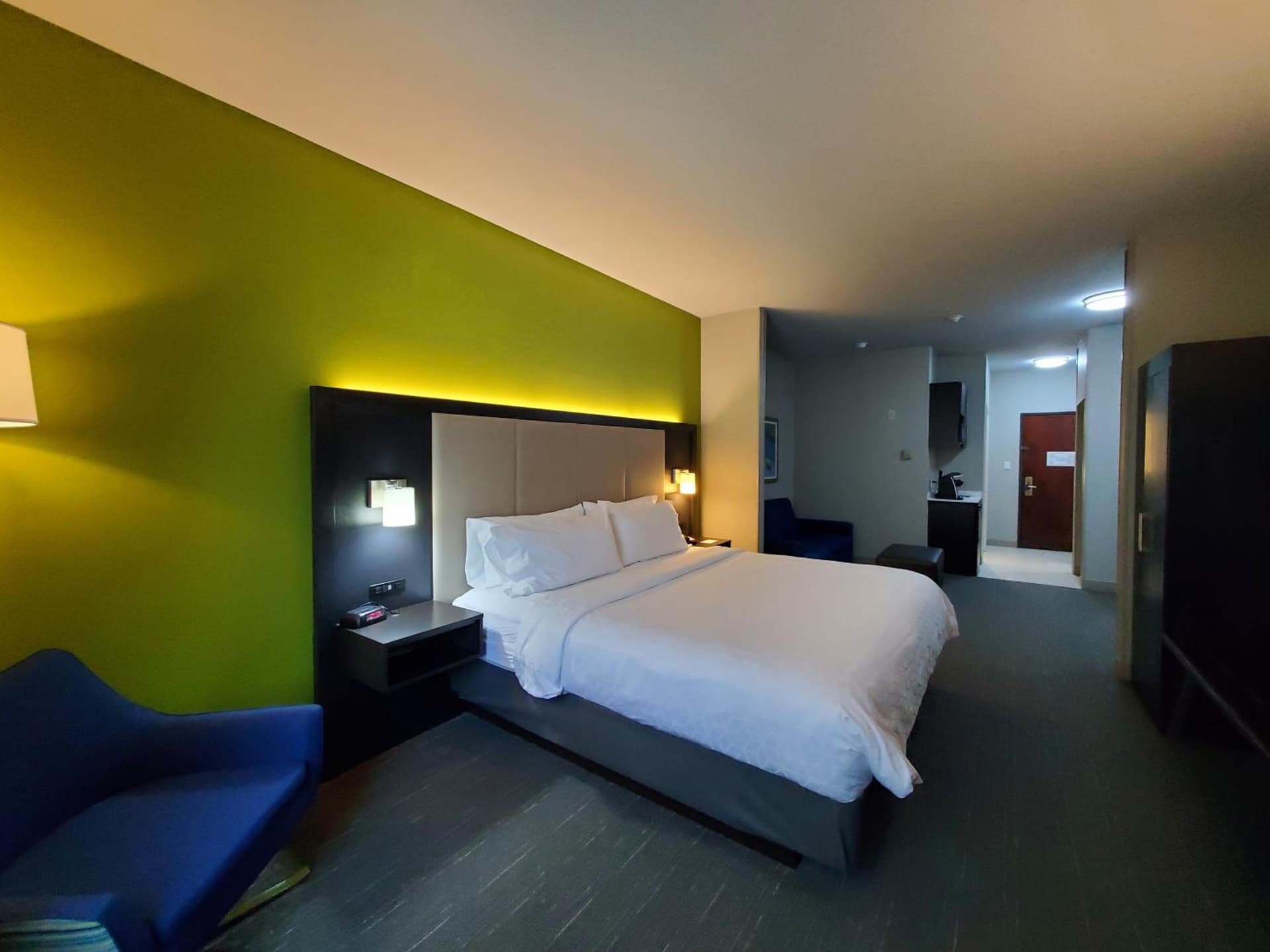 Holiday Inn Express Pearland by IHG gallery photo in Pearland, TX — image 39
