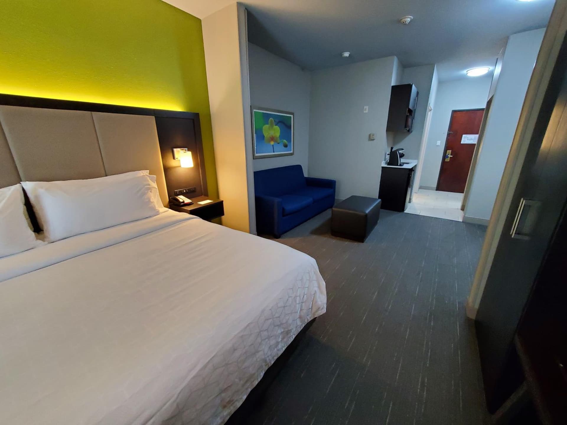 Holiday Inn Express Pearland by IHG gallery photo in Pearland, TX — image 16