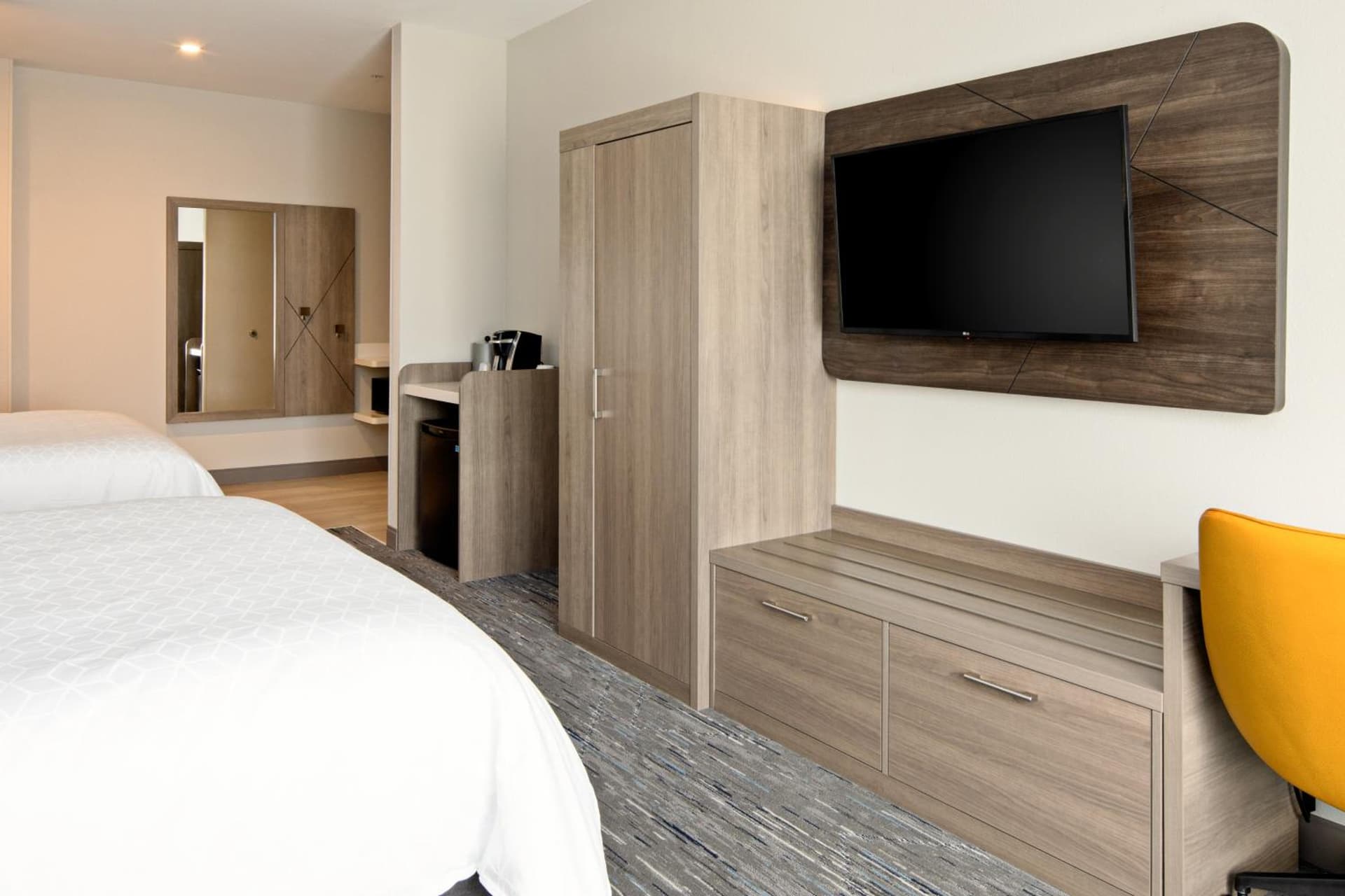 Holiday Inn Express & Suites Palm Desert - Millennium by IHG gallery photo in Palm Desert, CA — image 19
