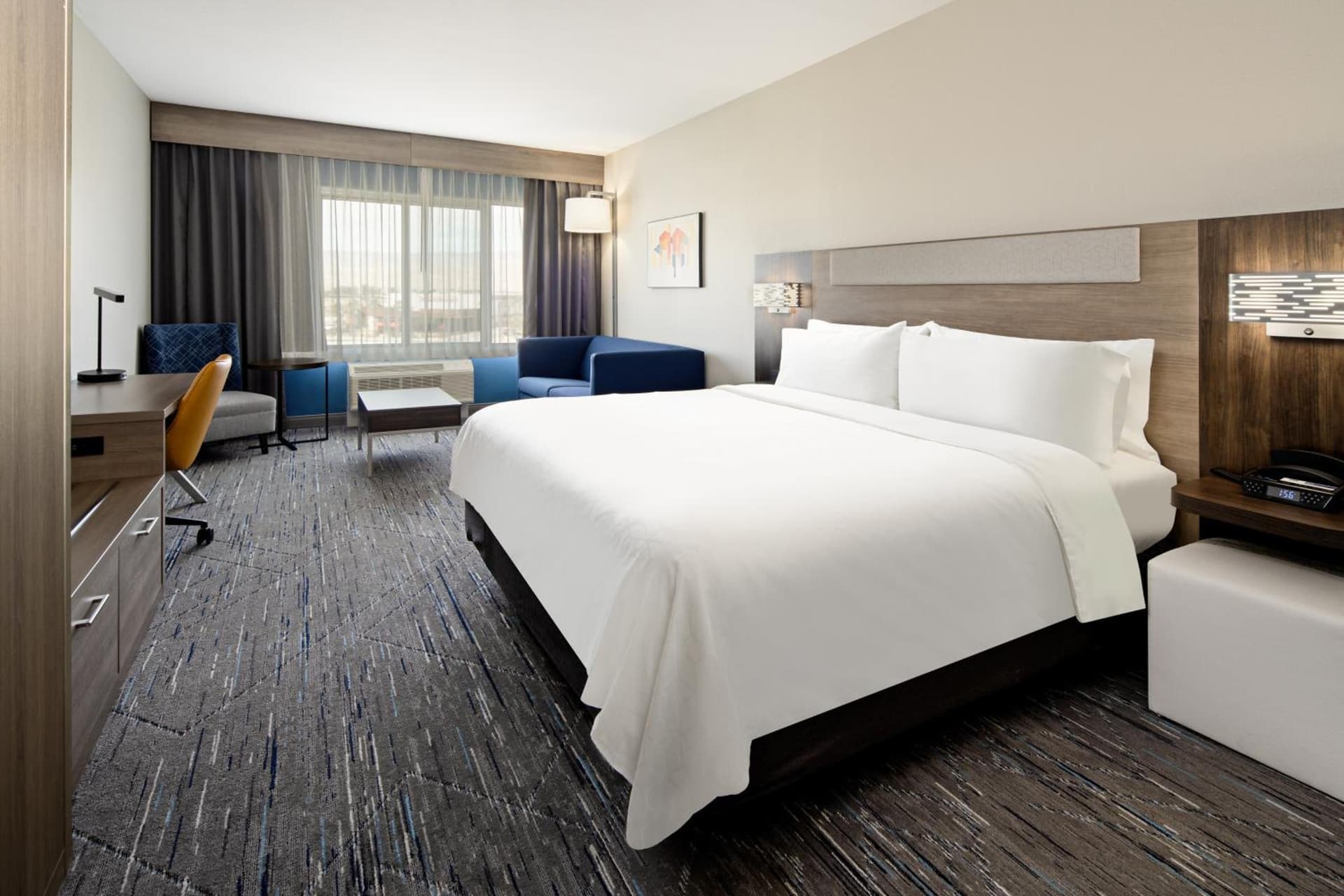 Holiday Inn Express & Suites Palm Desert - Millennium by IHG gallery photo in Palm Desert, CA — image 8