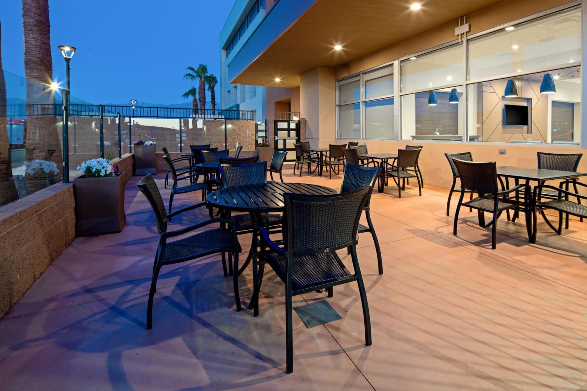 Holiday Inn Express & Suites Palm Desert - Millennium by IHG gallery photo in Palm Desert, CA — image 7