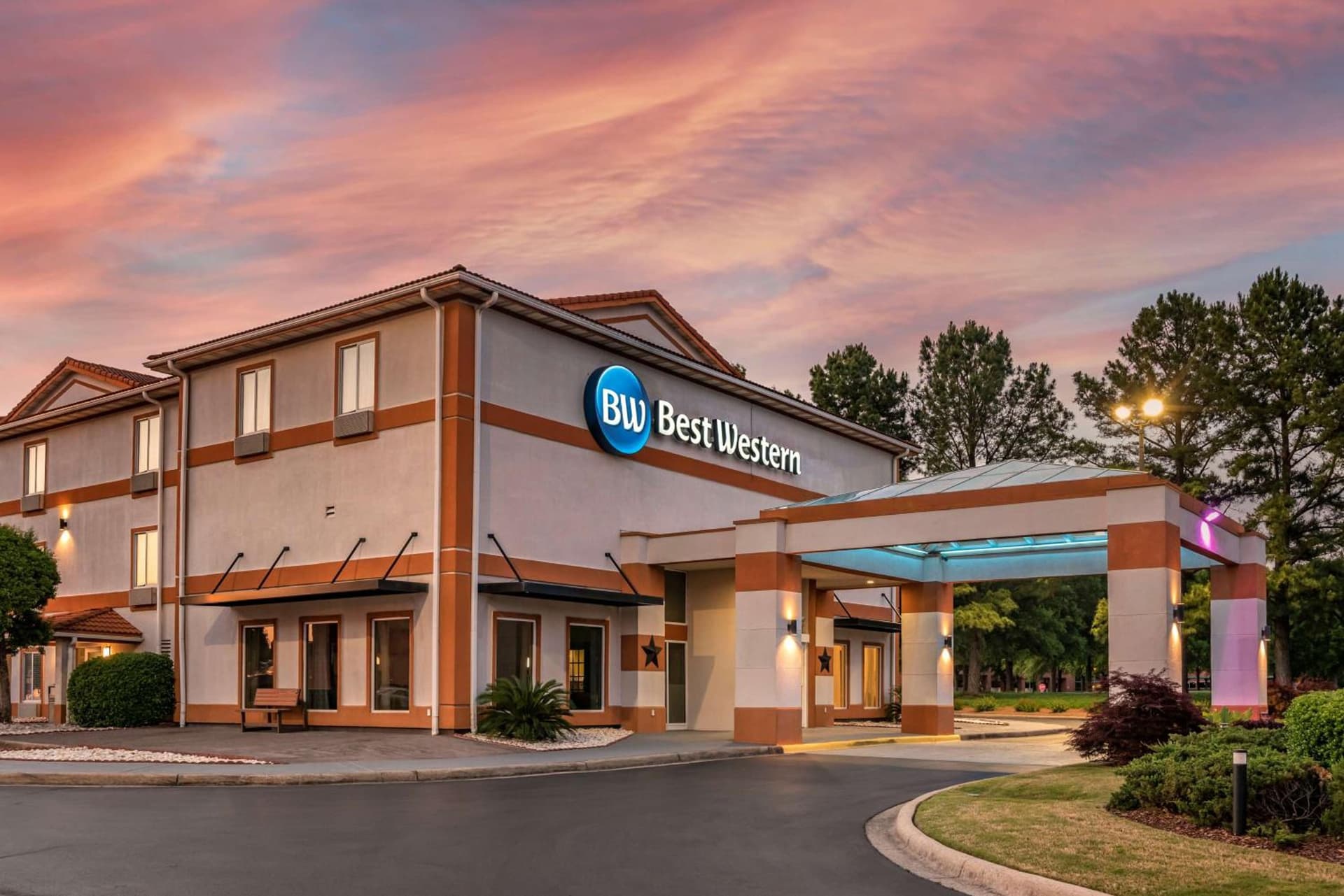 Best Western Carlton Suites — hotel in Birmingham, Alabama