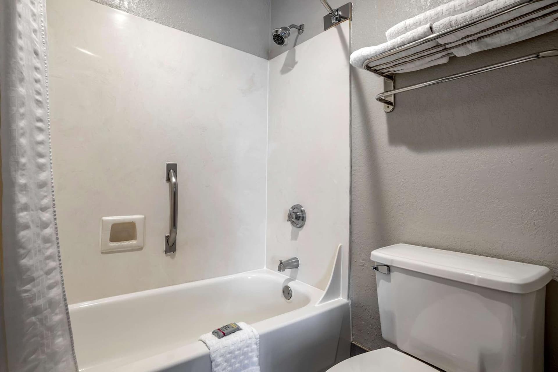 Best Western Carlton Suites gallery photo in Birmingham, AL — image 21