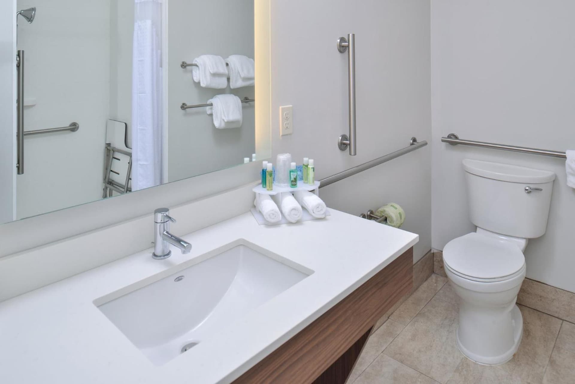 Holiday Inn Express & Suites - Brighton South - US 23 by IHG gallery photo in Brighton, MI — image 29