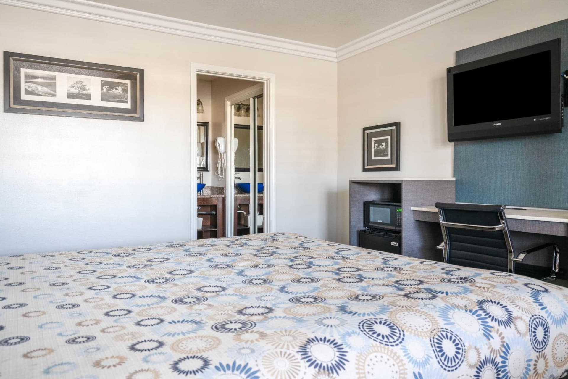 Solaire Inn & Suites gallery photo in Santa Maria, CA — image 11