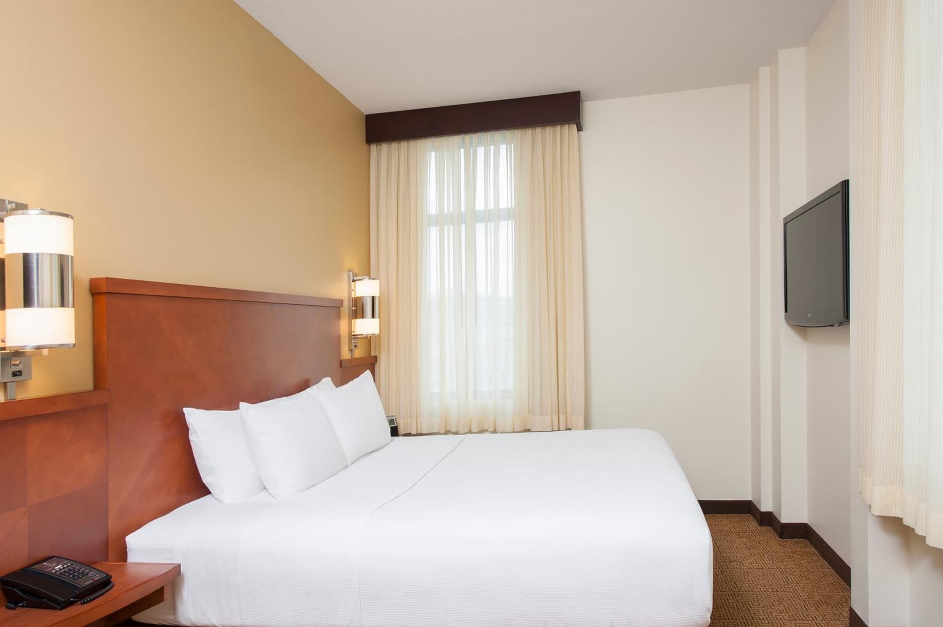 Hyatt Place Des Moines Downtown gallery photo in Des Moines, IA — image 37