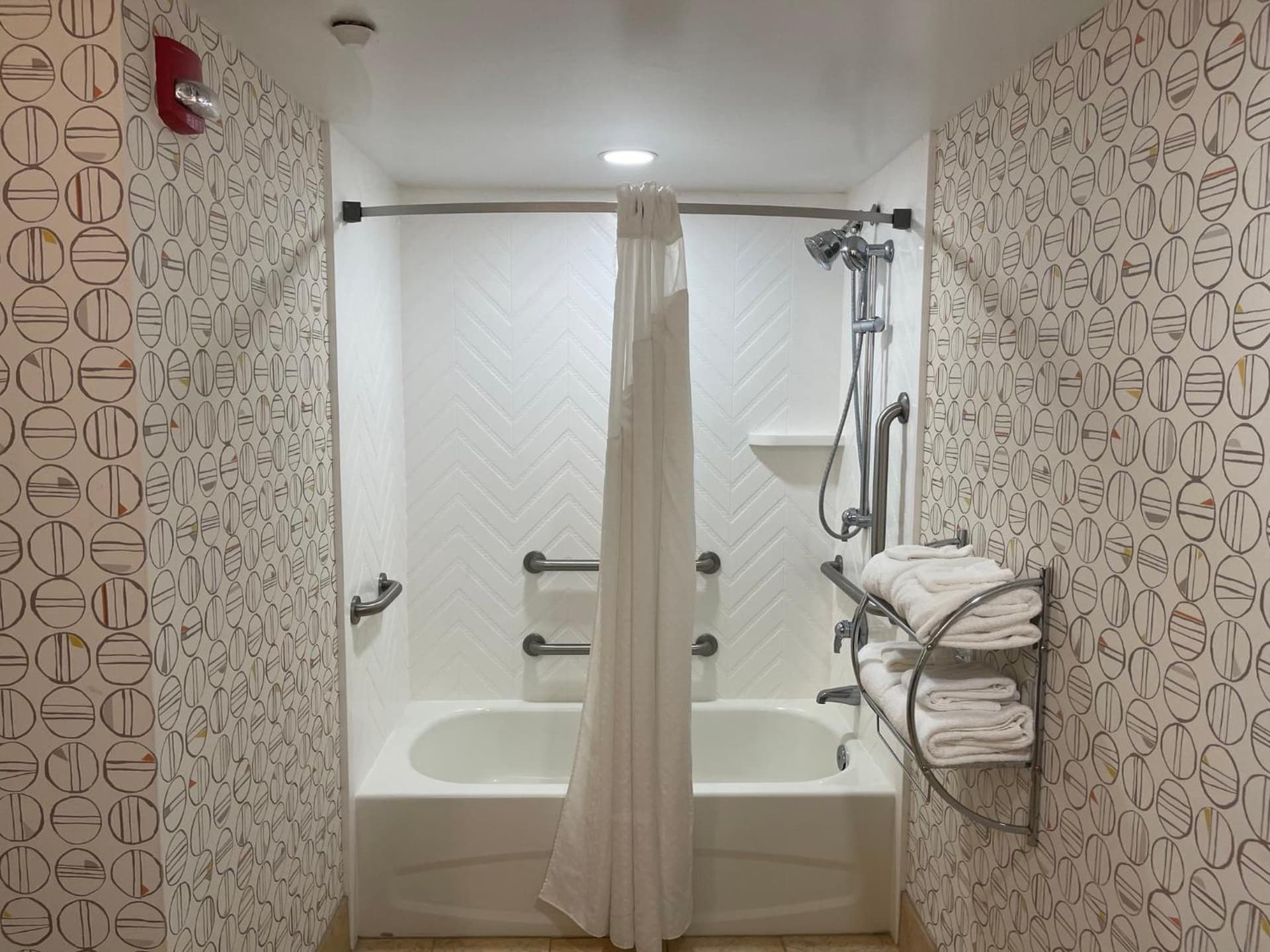 Holiday Inn Martinsburg by IHG gallery photo in Martinsburg, WV — image 25