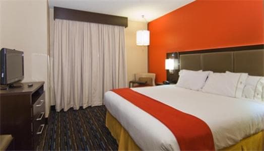 Holiday Inn Express Fulton by IHG interior in Fulton, MS — gallery photo 2