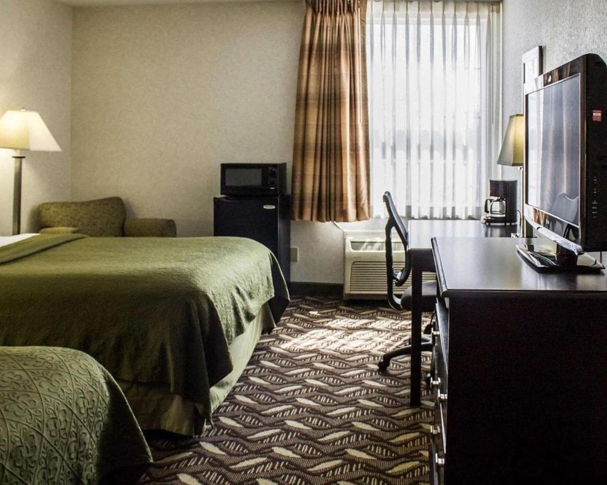 Quality Inn & Suites Mansfield property views in Mansfield, OH — gallery photo 3