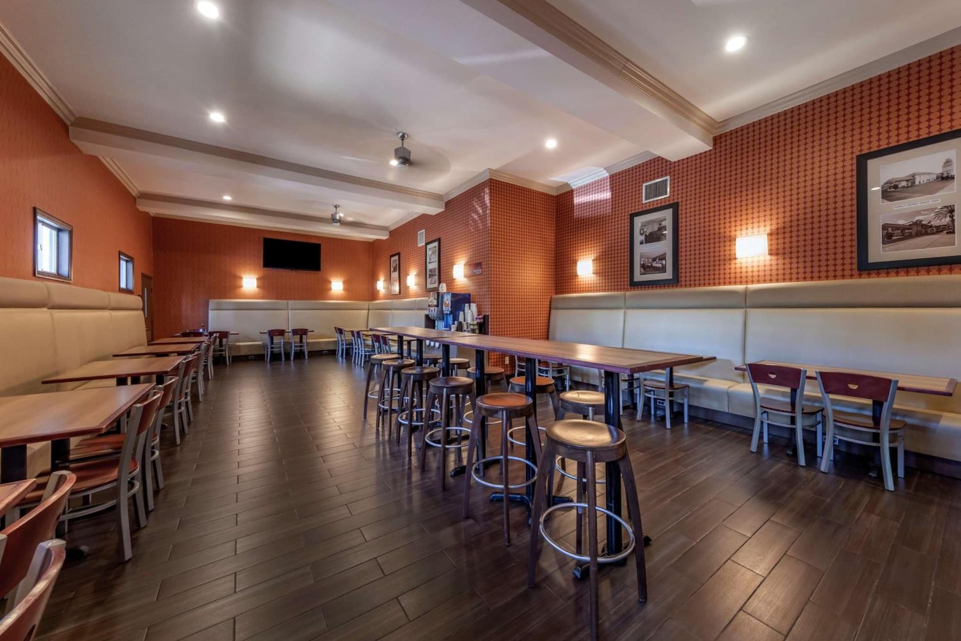 Best Western Plus Stovall's Inn gallery photo in Anaheim, CA — image 7