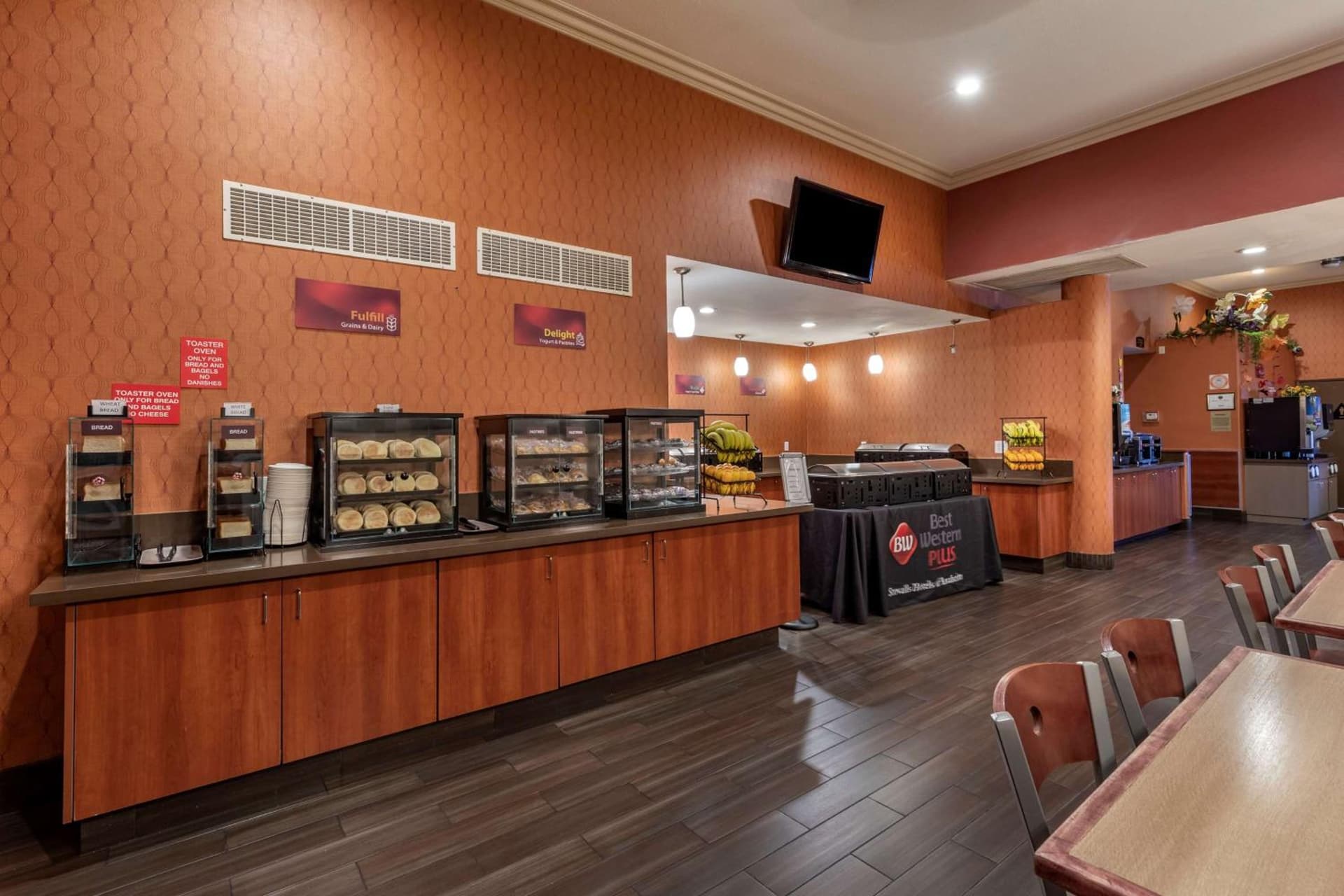 Best Western Plus Stovall's Inn gallery photo in Anaheim, CA — image 6