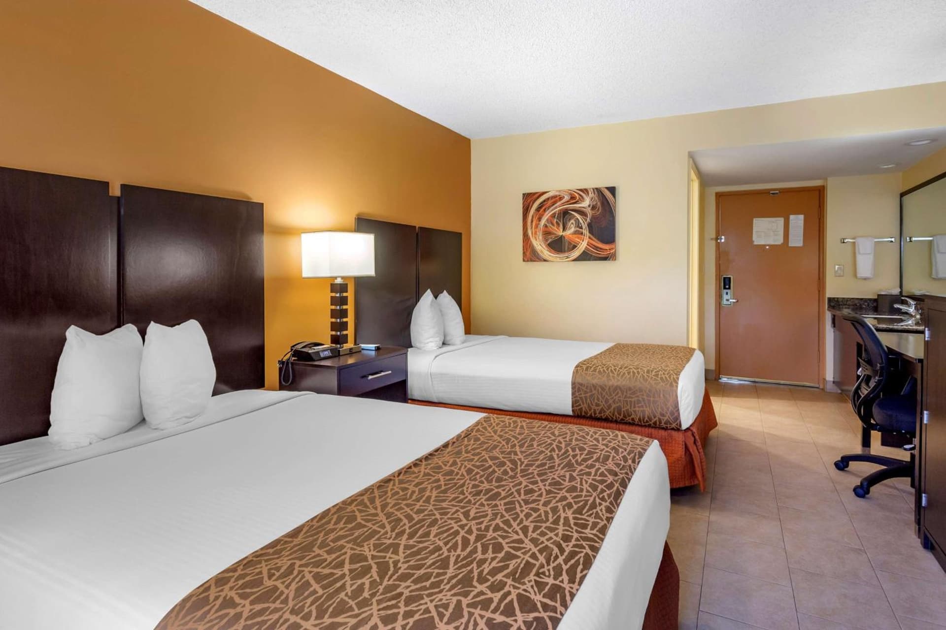 Best Western The Plaza Hotel Honolulu Airport - Free Breakfast gallery photo in Honolulu, HI — image 53