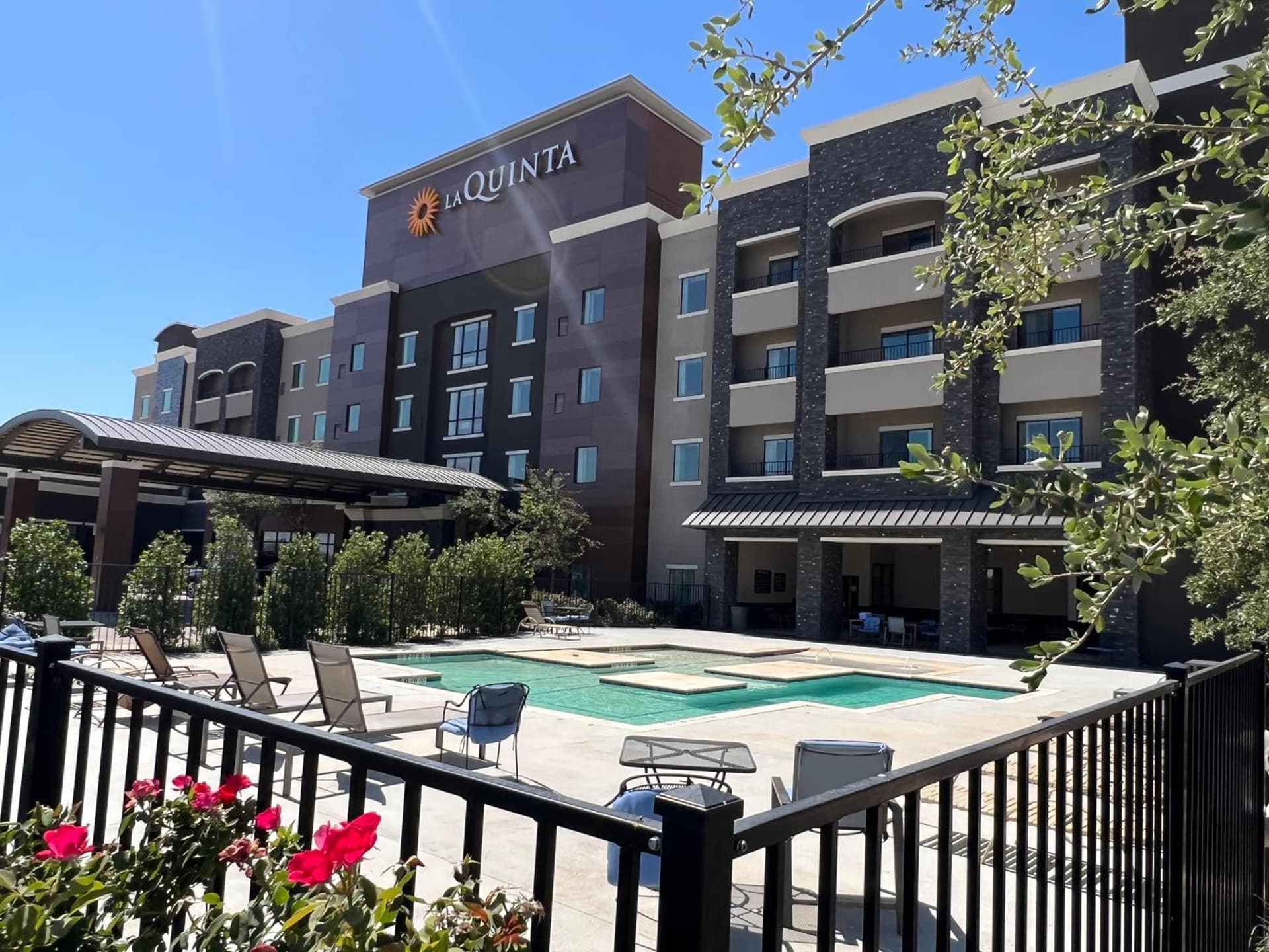 La Quinta Inn & Suites by Wyndham Lubbock Southwest gallery photo in Lubbock, TX — image 21