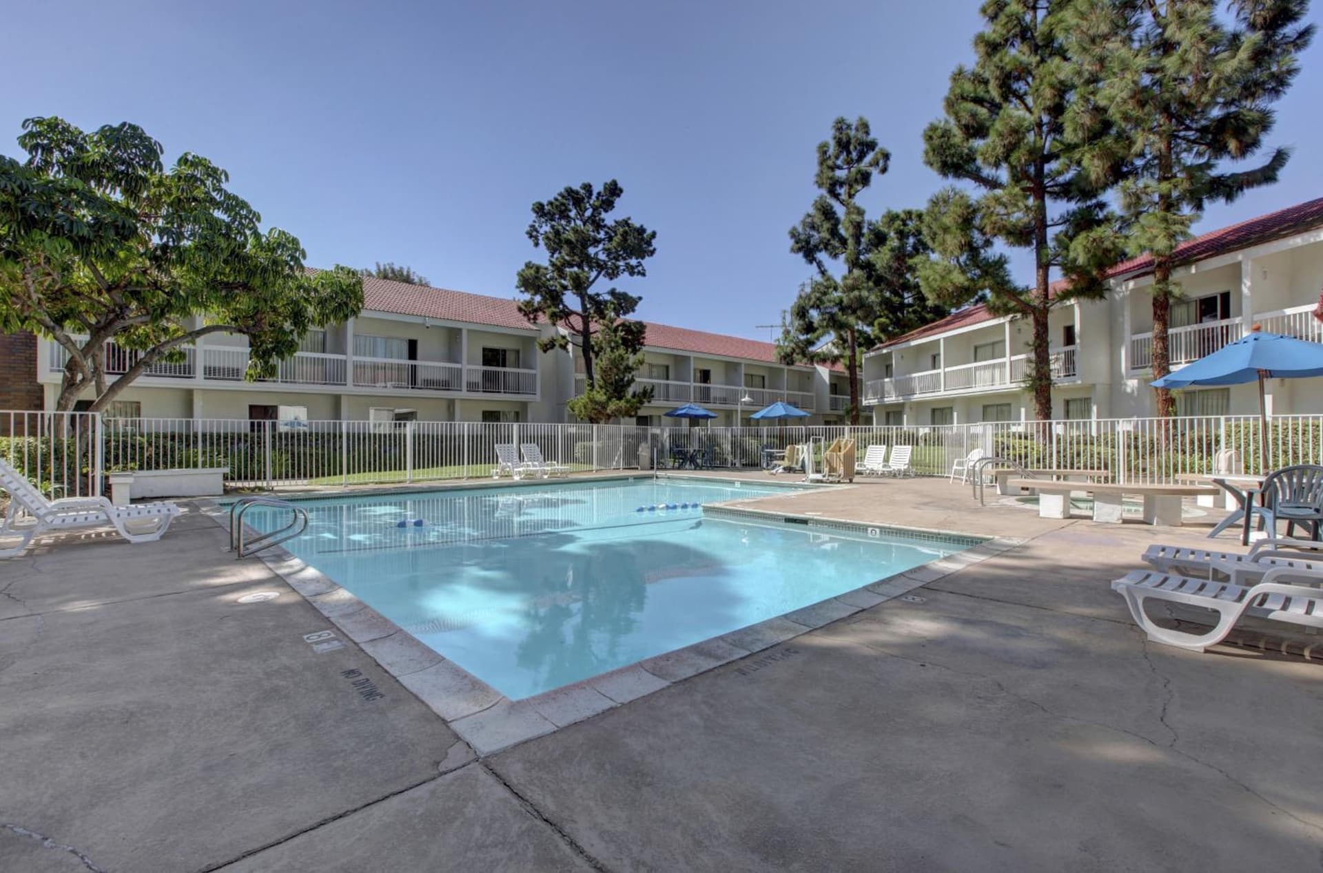 Motel 6-Santa Ana, CA - Irvine - Orange County Airport gallery photo in Santa Ana, CA — image 36