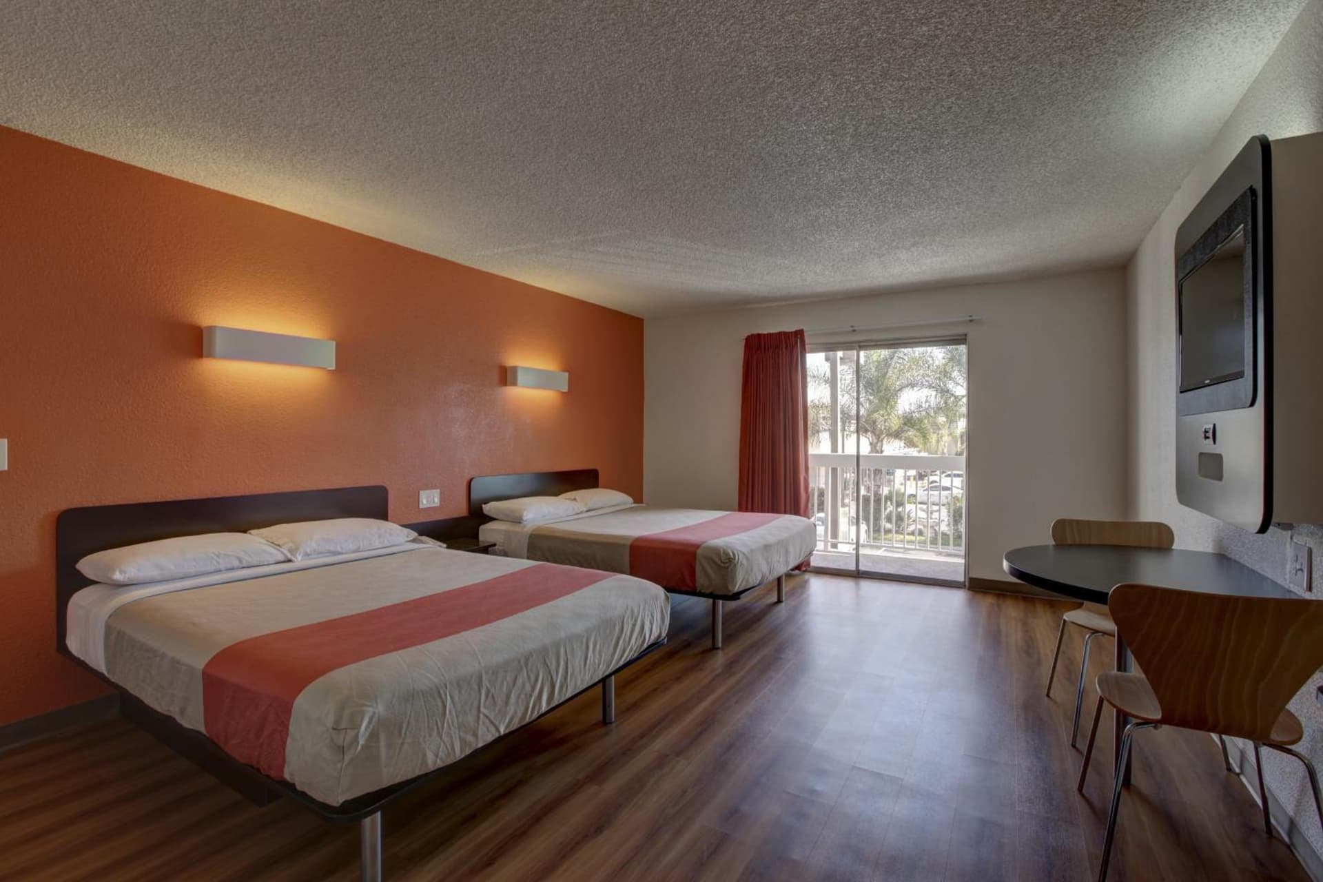 Motel 6-Santa Ana, CA - Irvine - Orange County Airport gallery photo in Santa Ana, CA — image 21