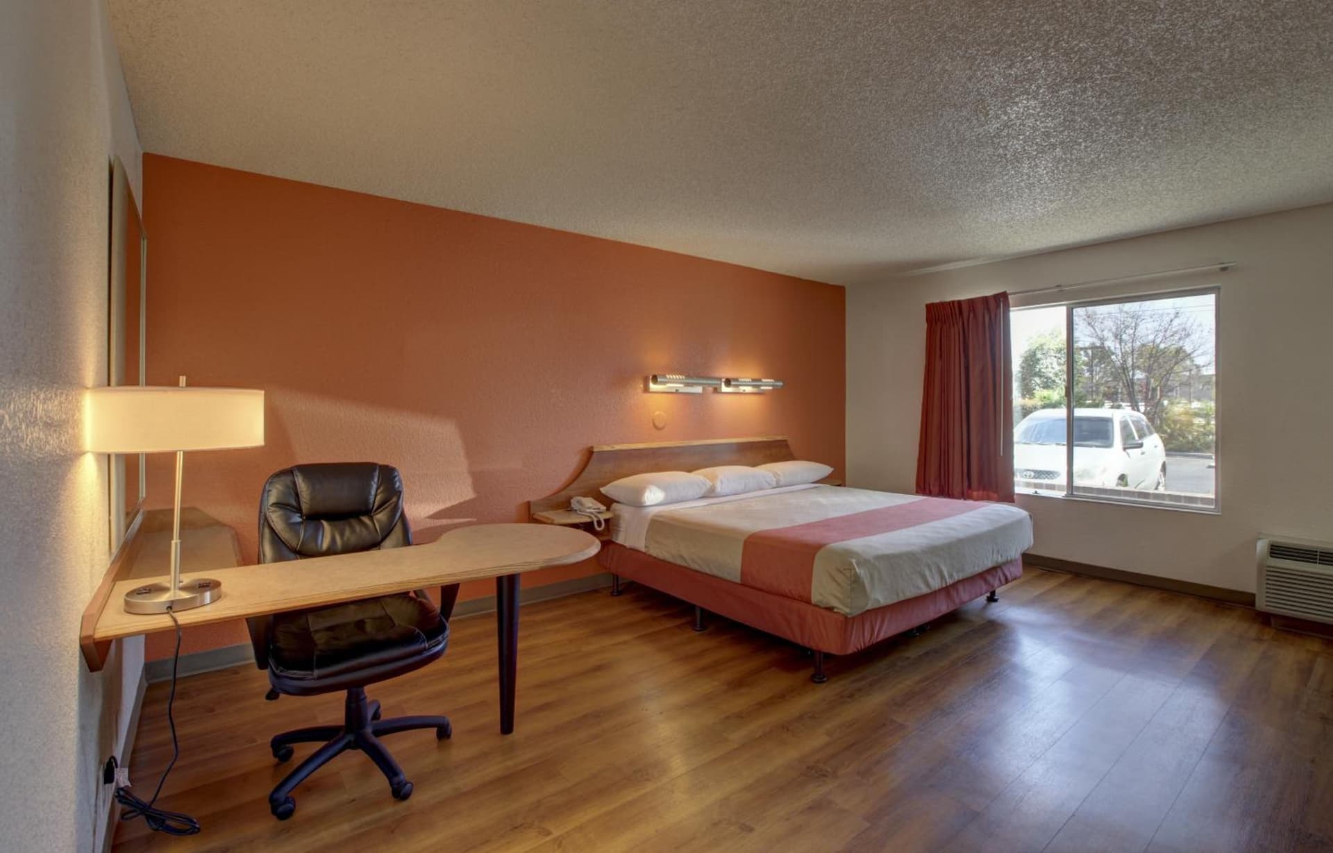Motel 6-Santa Ana, CA - Irvine - Orange County Airport gallery photo in Santa Ana, CA — image 30
