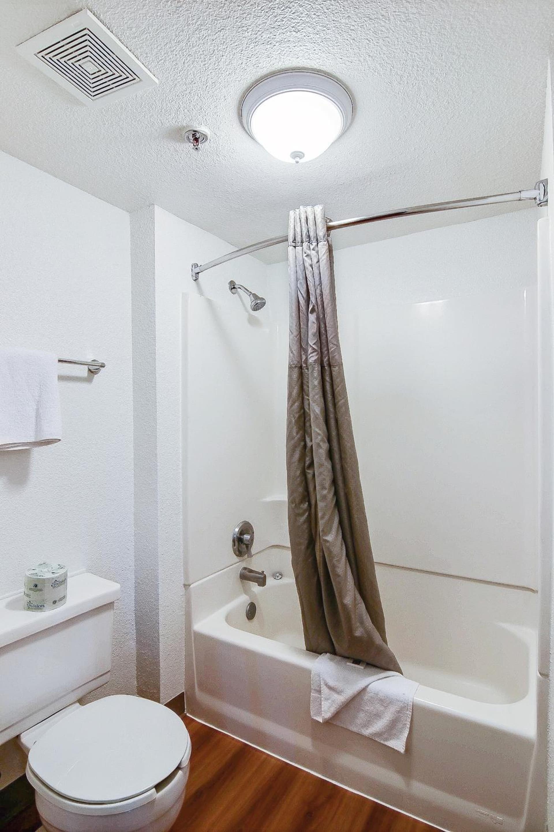 Motel 6-Ventura, CA - South gallery photo in Ventura, CA — image 11