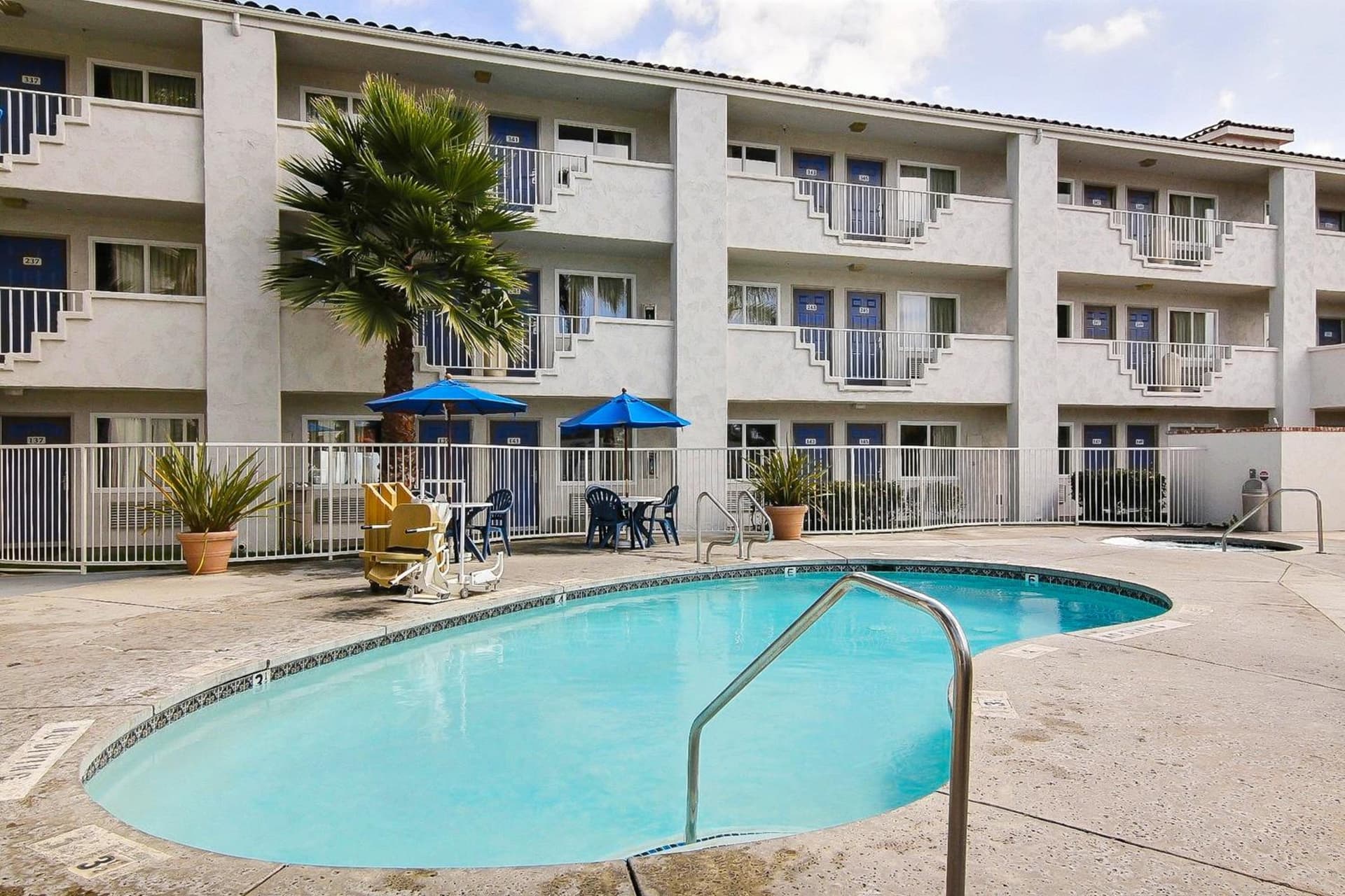 Motel 6-Ventura, CA - South gallery photo in Ventura, CA — image 38