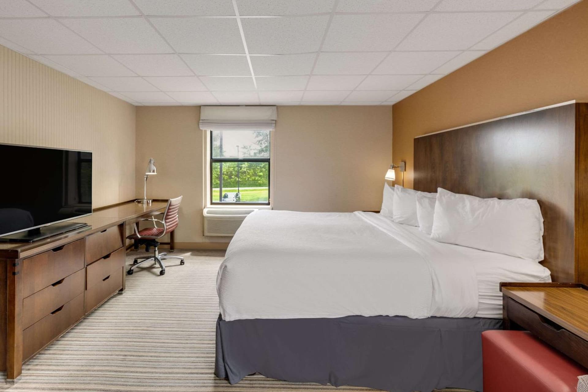 The Crossroads Hotel - Newburgh interior in Newburgh, NY — gallery photo 2
