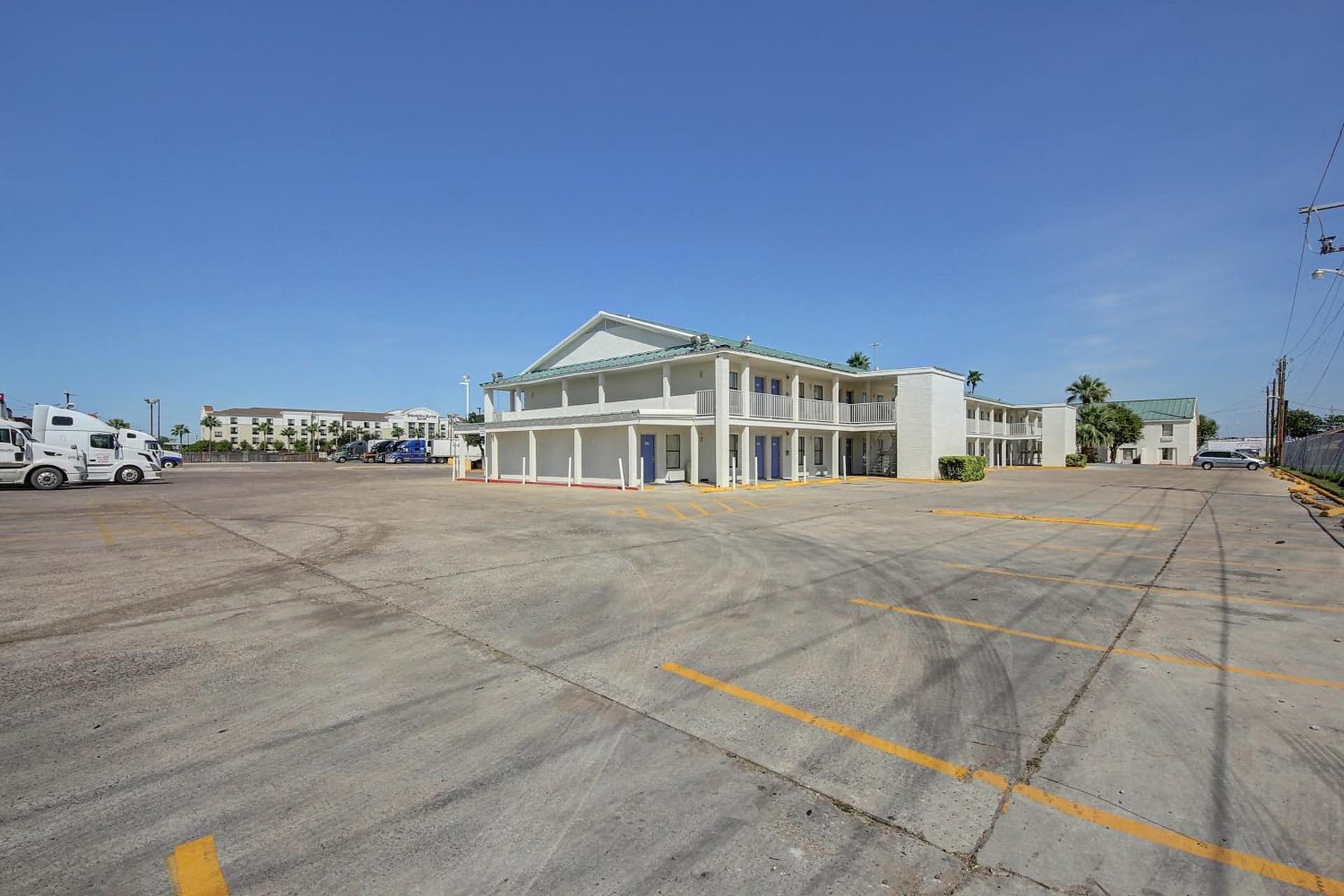 Motel 6-Laredo, TX - North I-35 gallery photo in Laredo, TX — image 16
