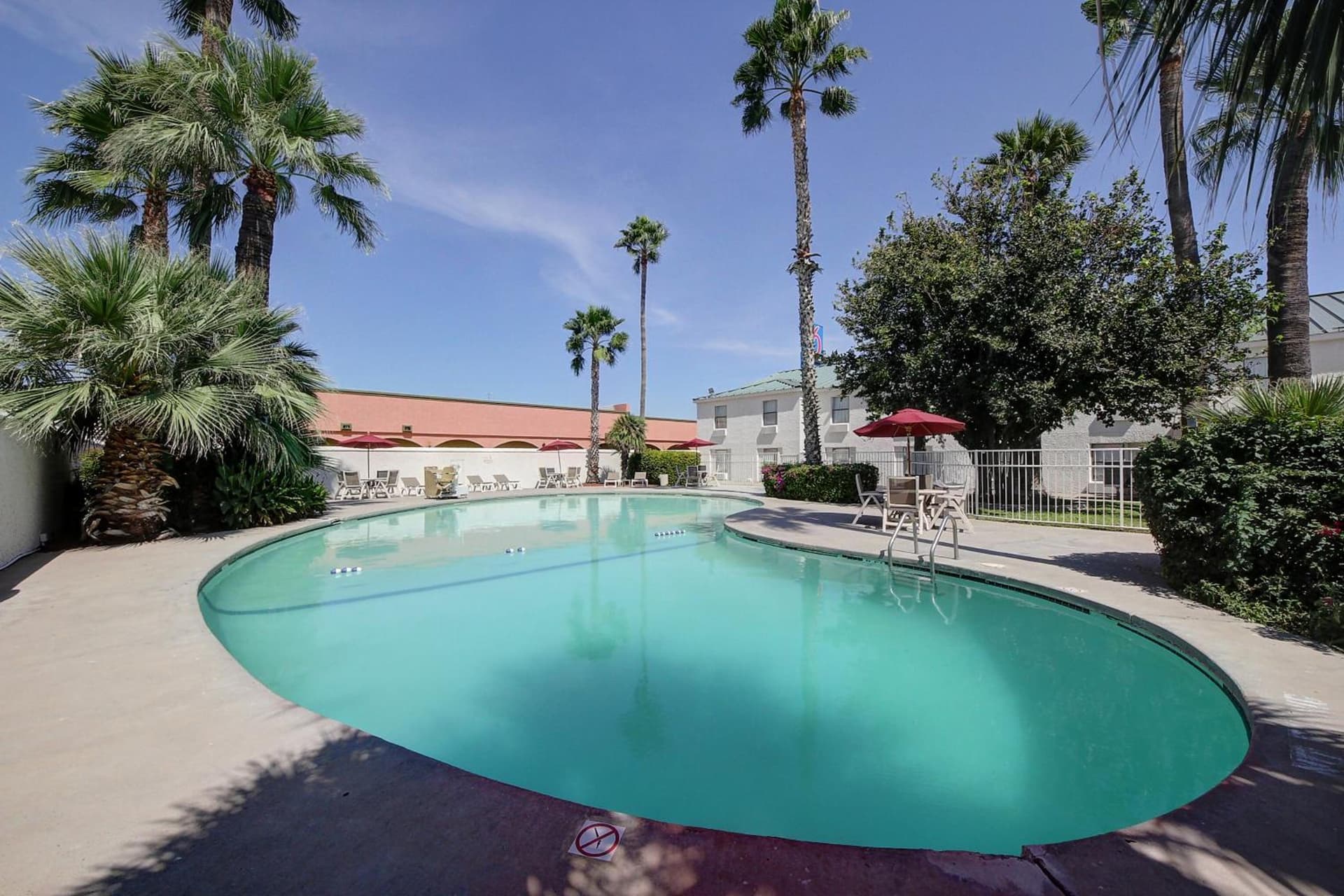 Motel 6-Laredo, TX - North I-35 gallery photo in Laredo, TX — image 10