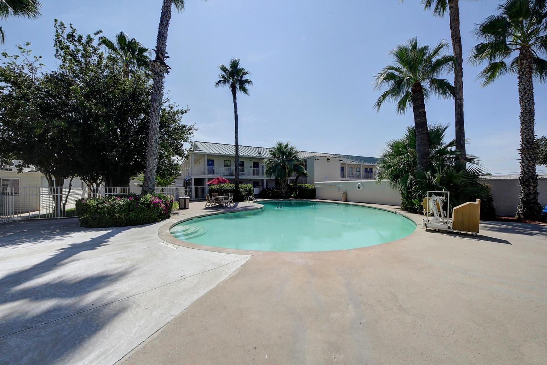 Motel 6-Laredo, TX - North I-35 gallery photo in Laredo, TX — image 38