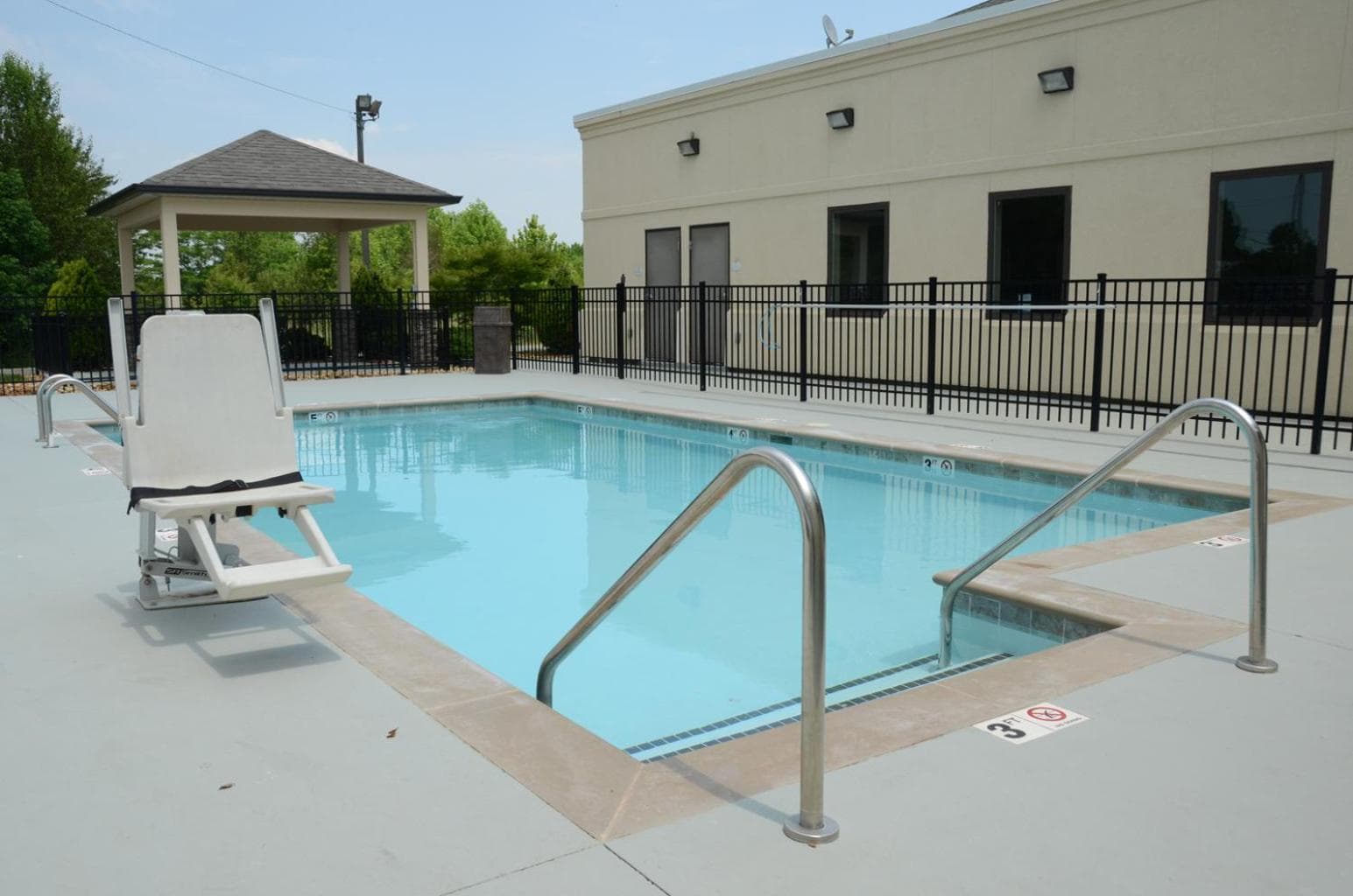 Baymont by Wyndham Clarksville gallery photo in Clarksville, TN — image 46