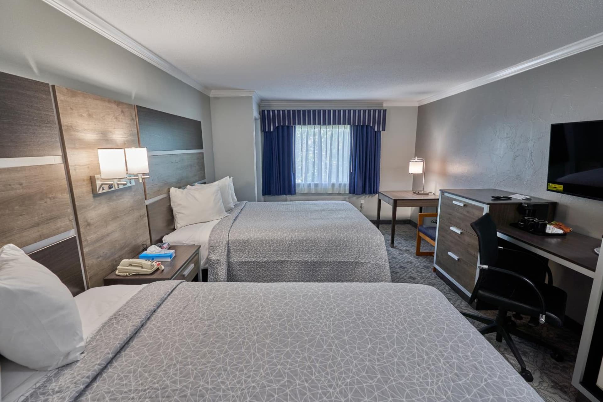 Ambassador Inn and Suites gallery photo in South Yarmouth, MA — image 10