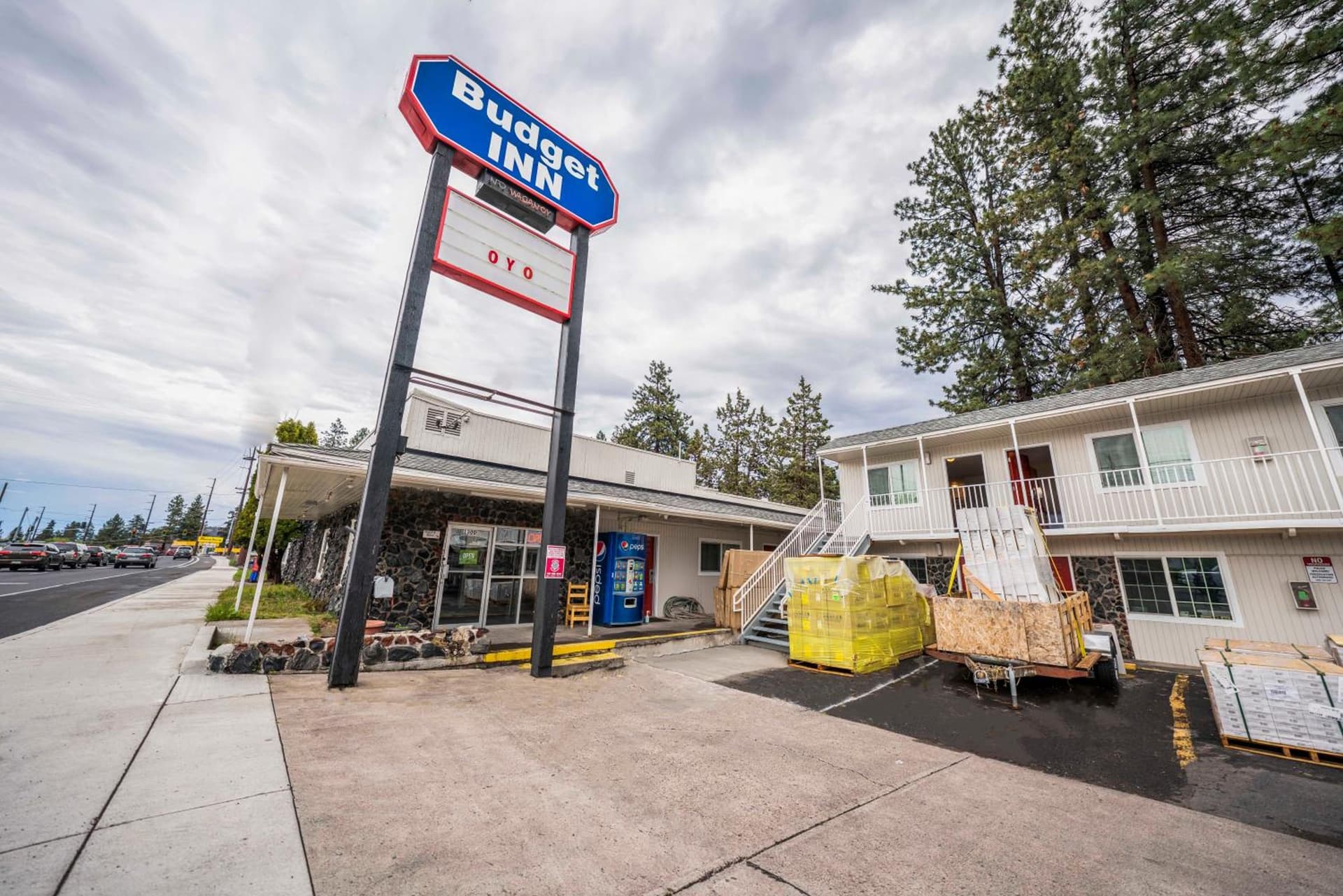 Budget Inn Bend property views in Bend, OR — gallery photo 3