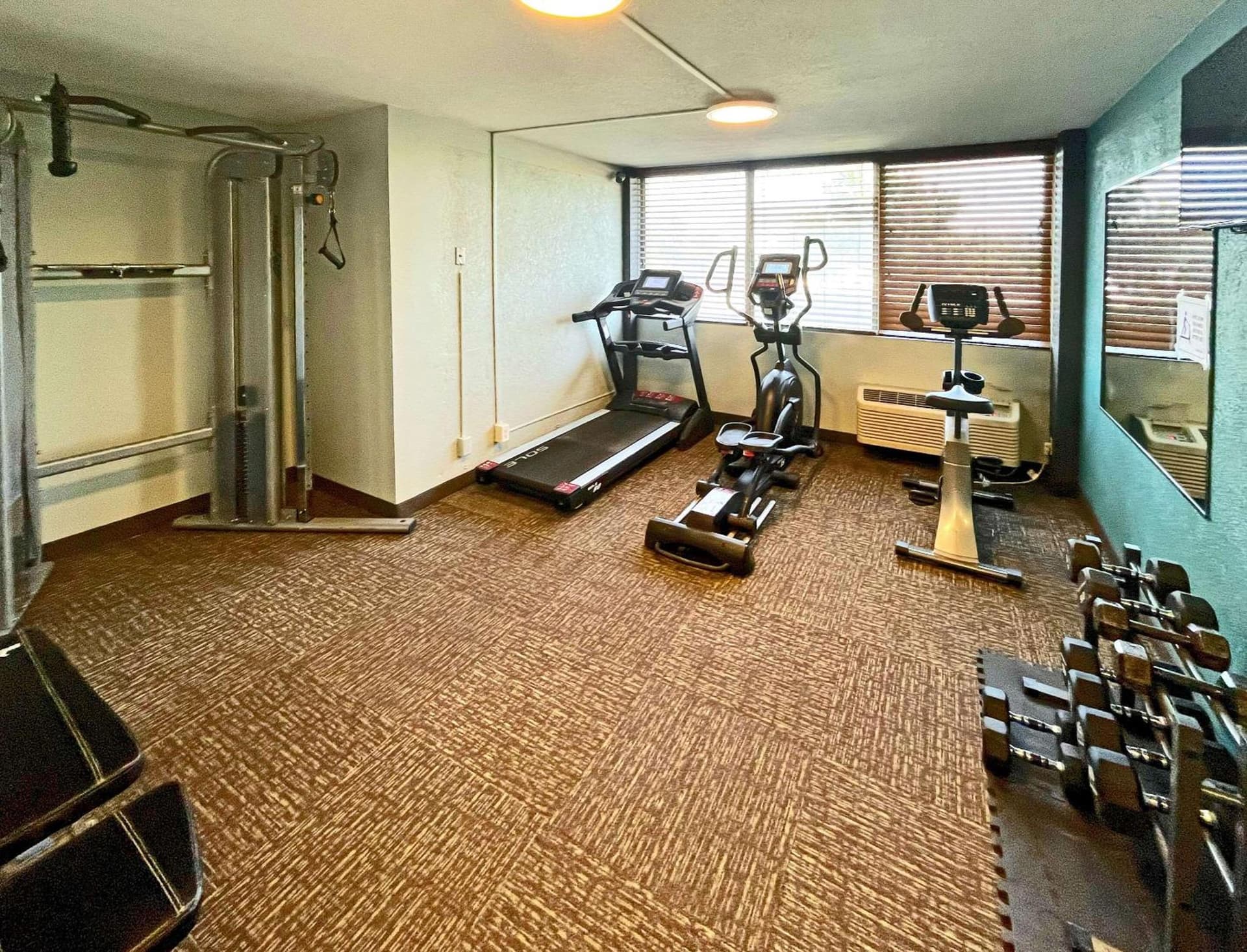 Quality Inn & Suites Cincinnati Downtown Area gallery photo in Cincinnati, OH — image 4