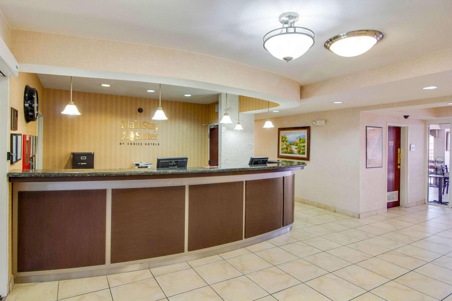 MainStay Suites Texas Medical Center-Reliant Park property views in Houston, TX — gallery photo 3