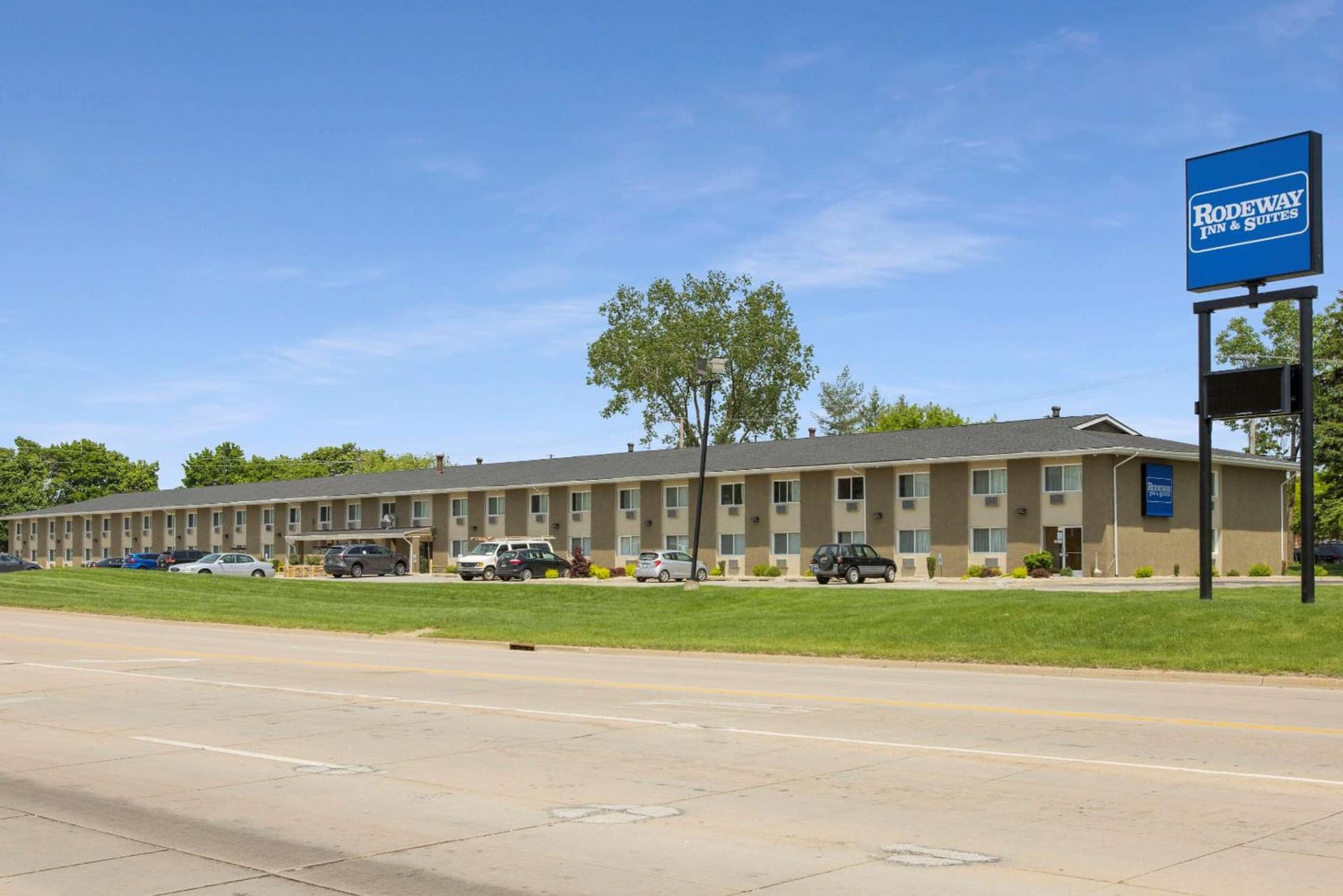 Rodeway Inn & Suites Grand Rapids Southeast property views in Grand Rapids, MI — gallery photo 3
