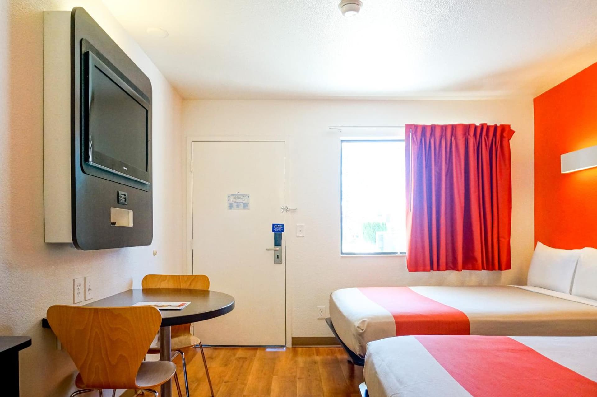 Motel 6-Carlsbad, CA Beach gallery photo in Carlsbad, CA — image 16
