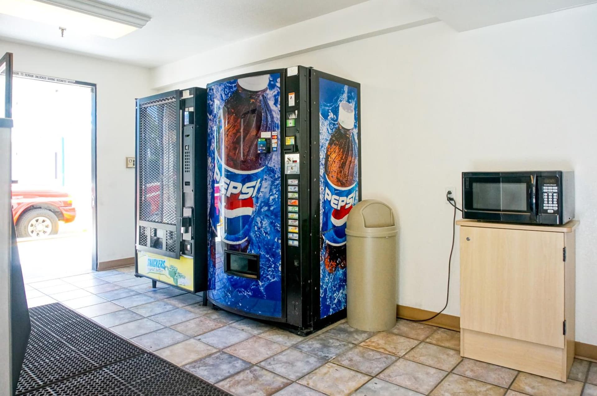 Motel 6-Carlsbad, CA Beach gallery photo in Carlsbad, CA — image 20