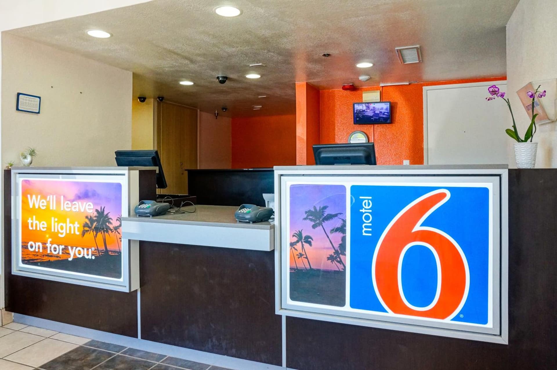 Motel 6-Carlsbad, CA Beach gallery photo in Carlsbad, CA — image 41