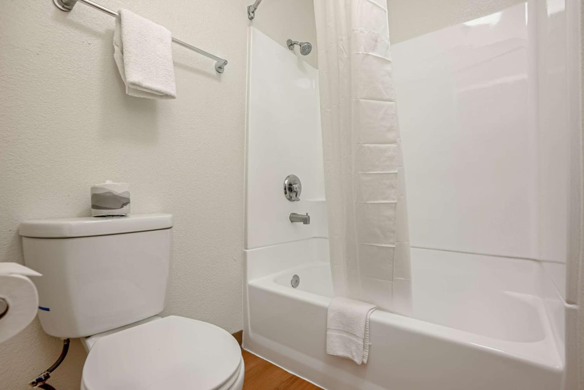 Motel 6-Temecula, CA - Historic Old Town gallery photo in Temecula, CA — image 10