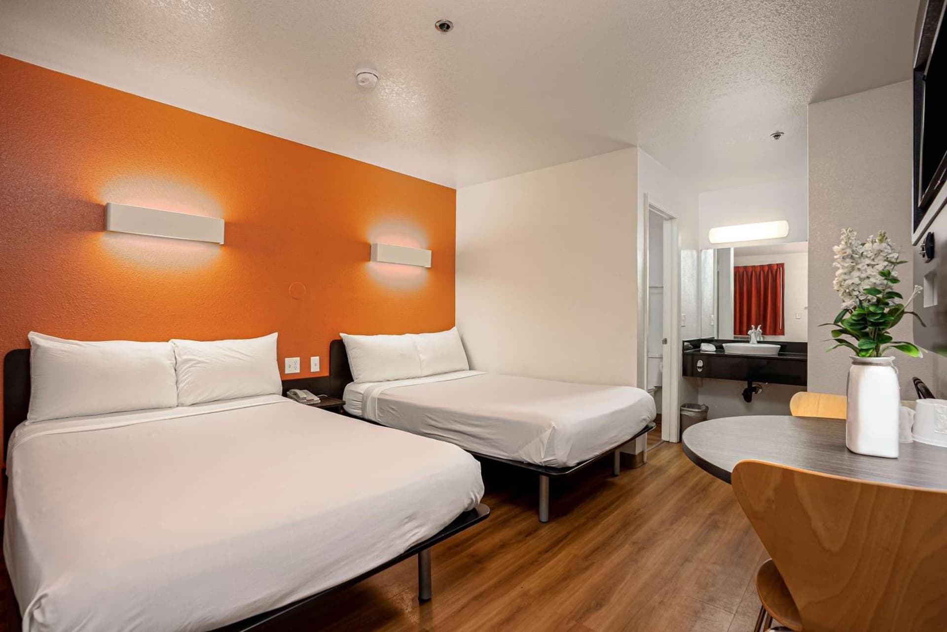Motel 6-Temecula, CA - Historic Old Town gallery photo in Temecula, CA — image 47