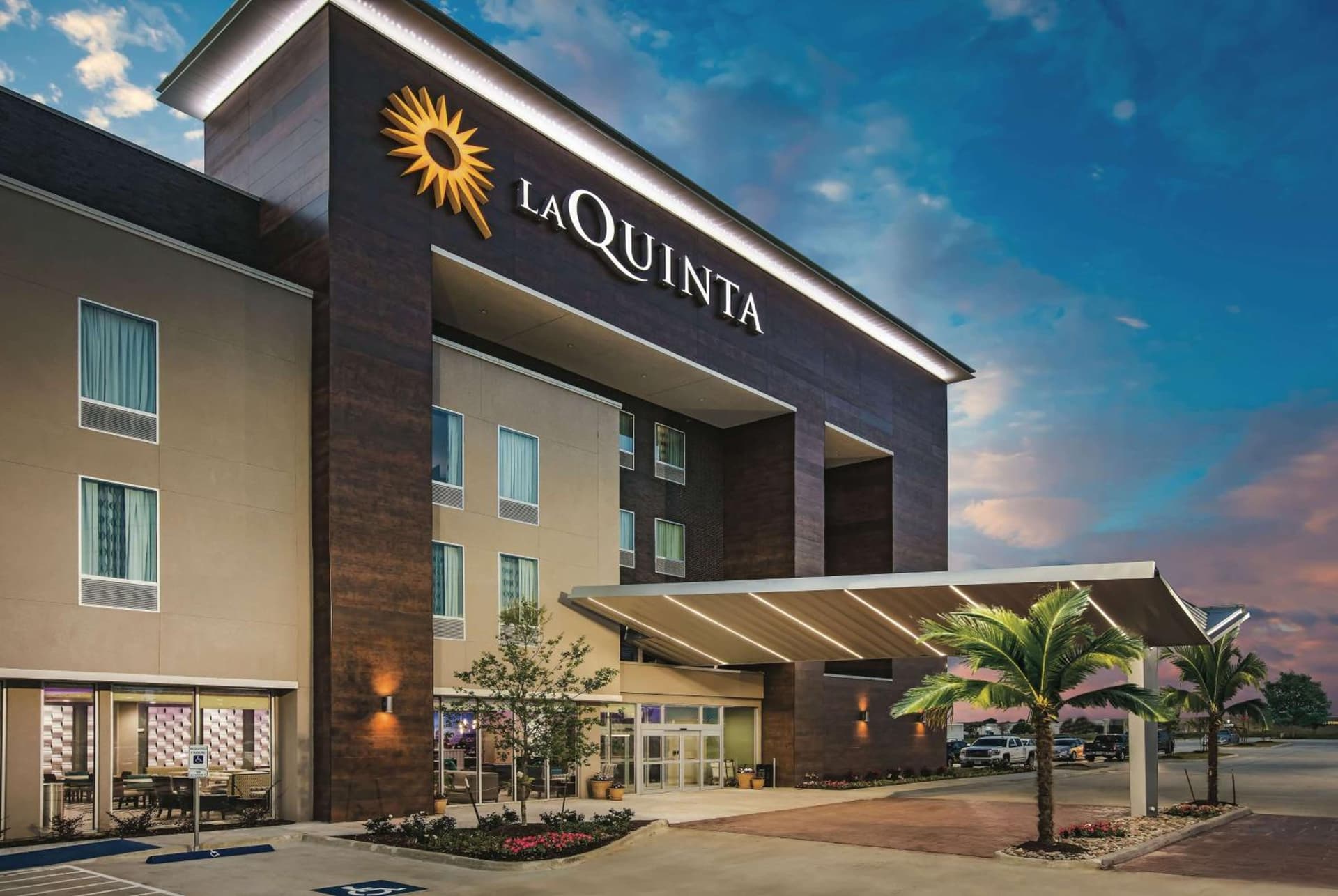 La Quinta by Wyndham Dallas Plano - The Colony featured exterior or lobby in The Colony, TX — similar hotel