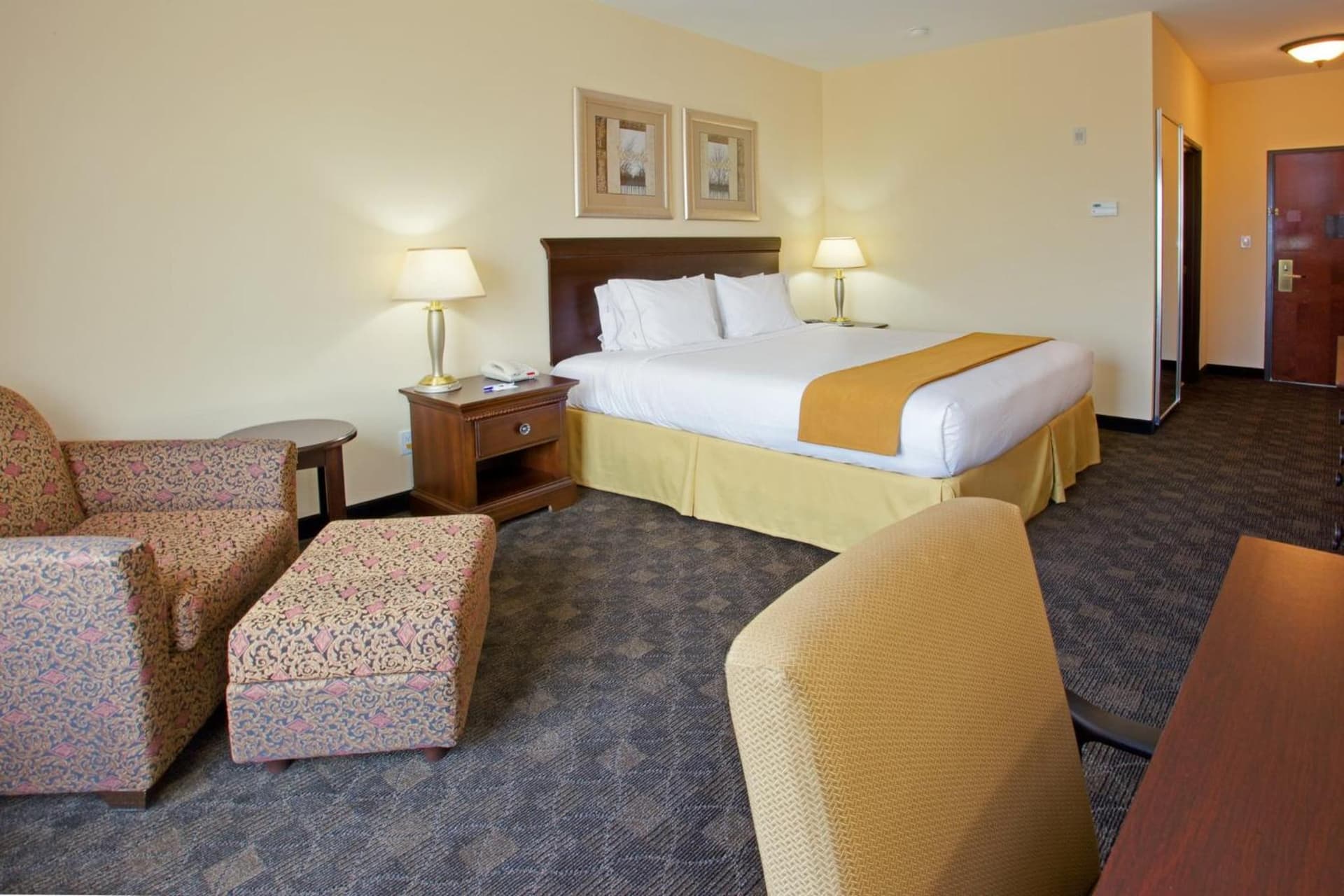 Holiday Inn Express Pearland by IHG gallery photo in Pearland, TX — image 10