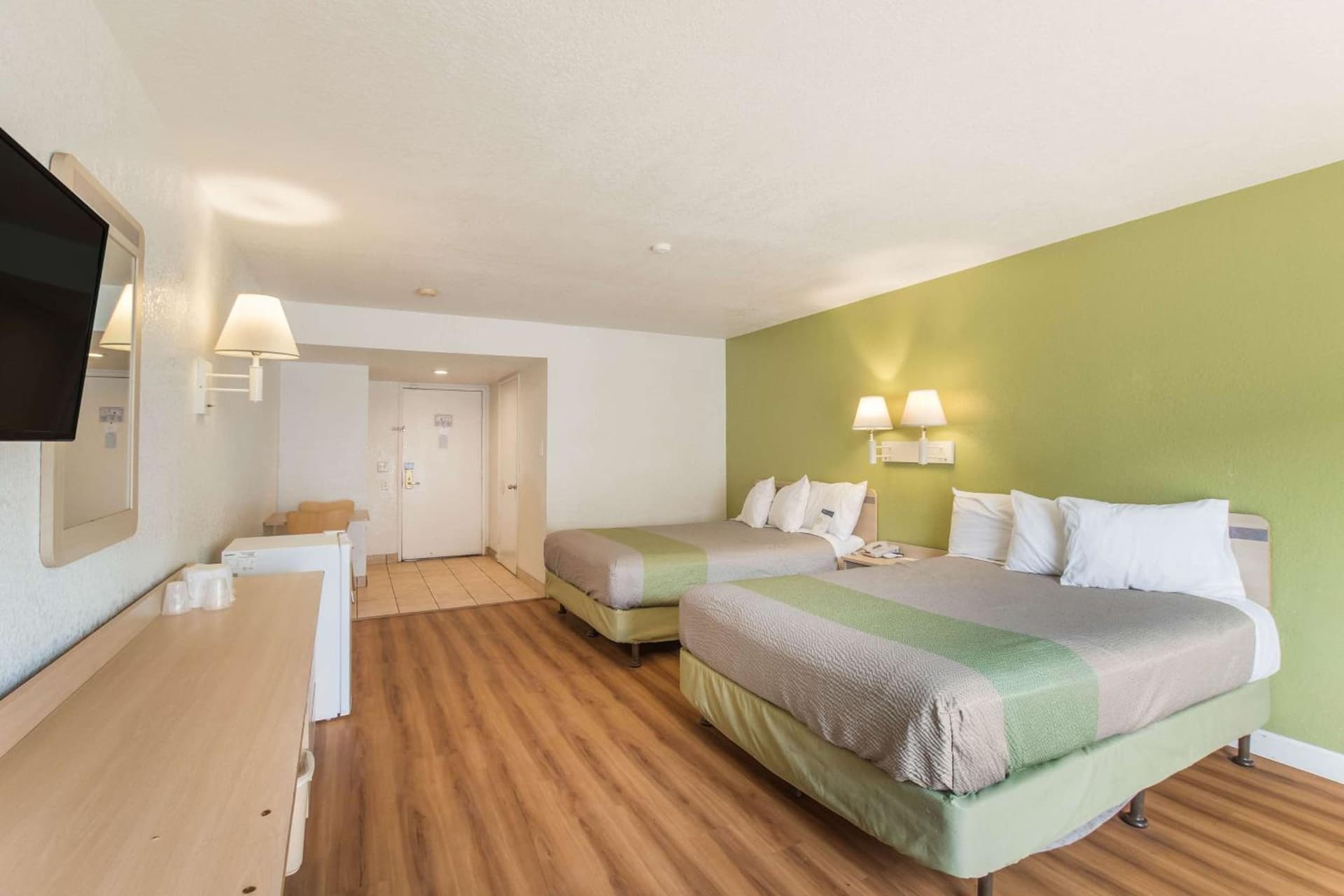 Motel 6 Hemet gallery photo in Hemet, CA — image 43