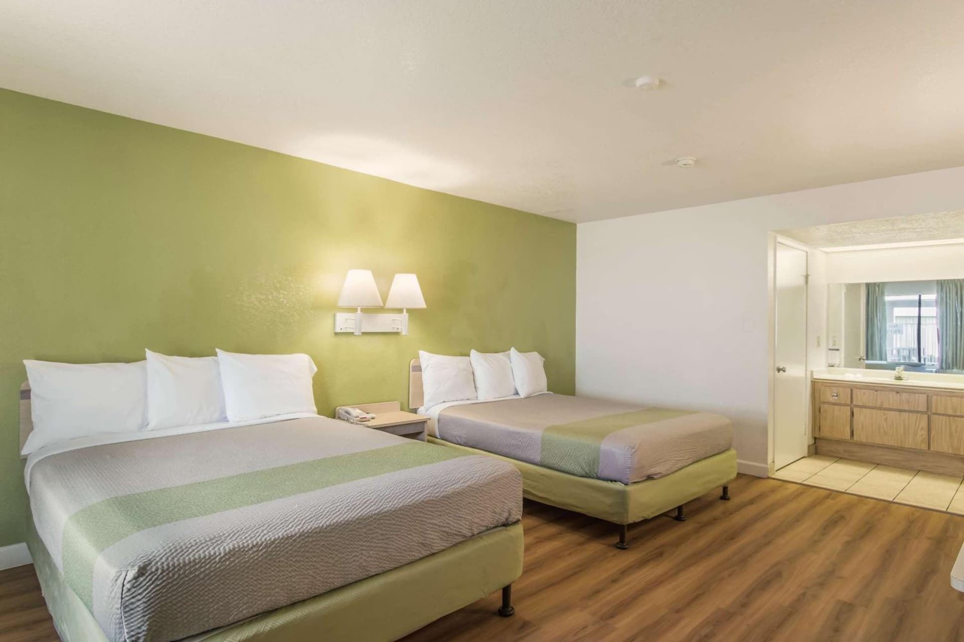 Motel 6 Hemet gallery photo in Hemet, CA — image 15
