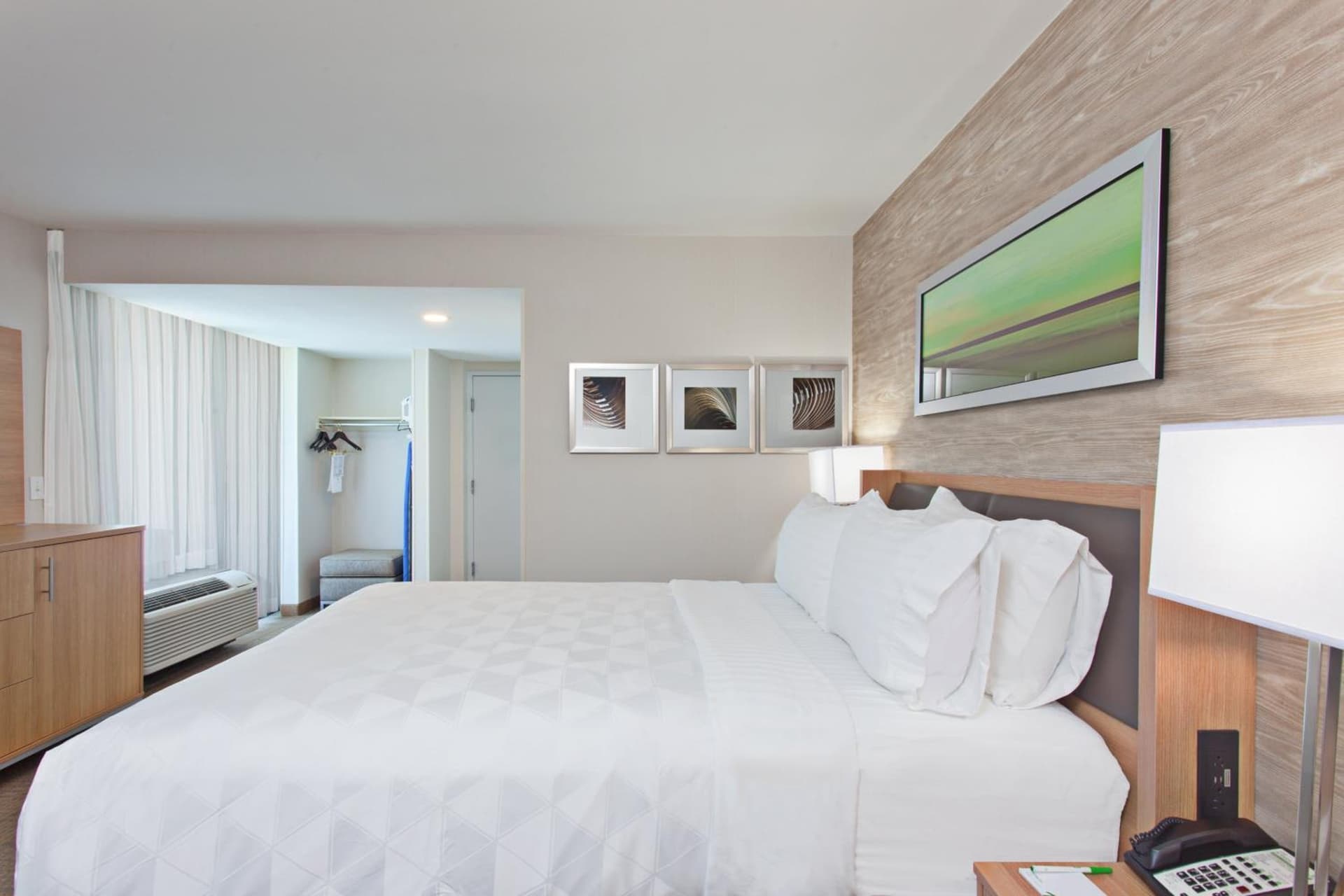 Holiday Inn Palmdale-Lancaster by IHG gallery photo in Palmdale, CA — image 31