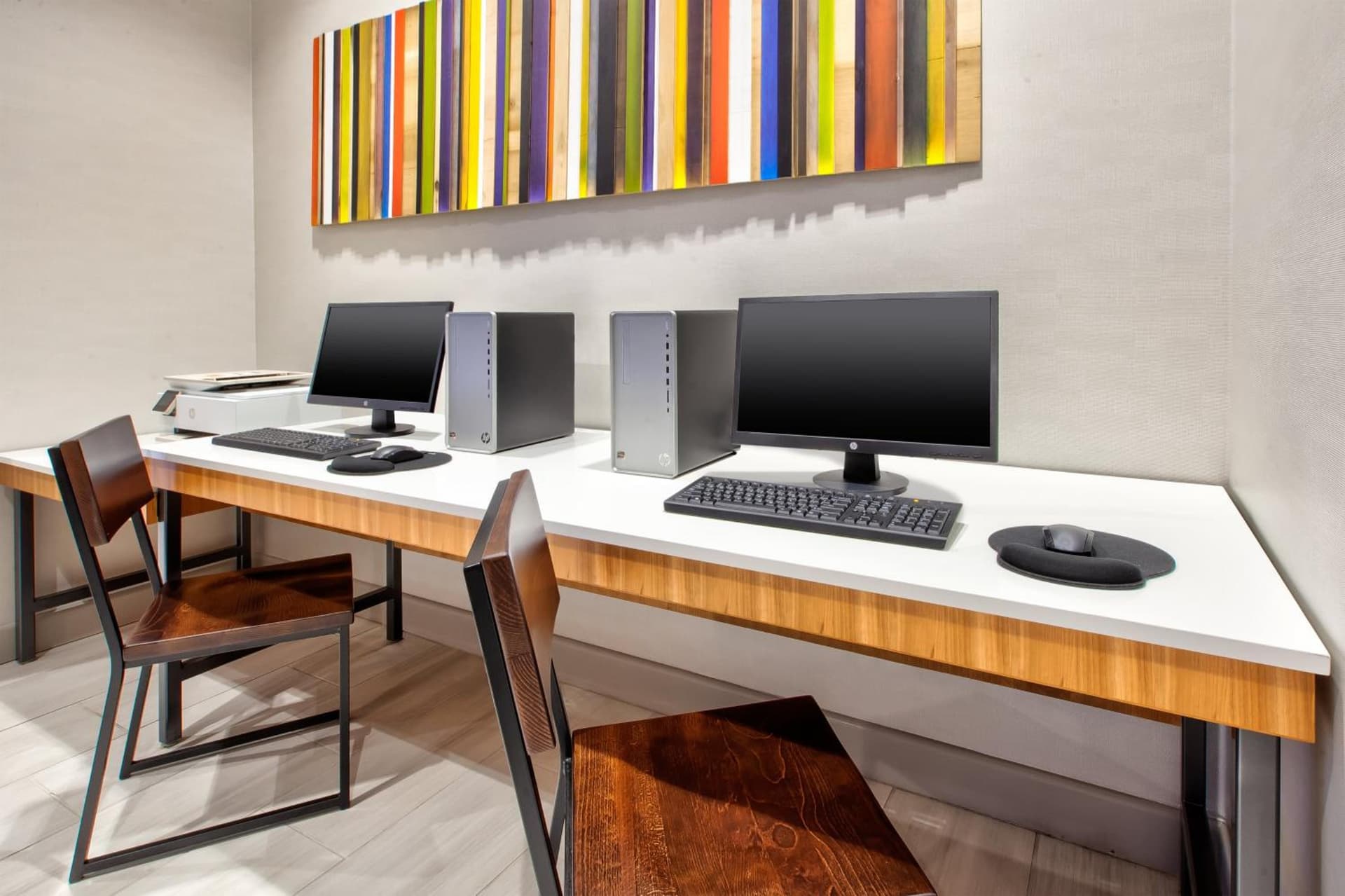 Holiday Inn Express & Suites VA Beach Oceanfront by IHG gallery photo in Virginia Beach, VA — image 27
