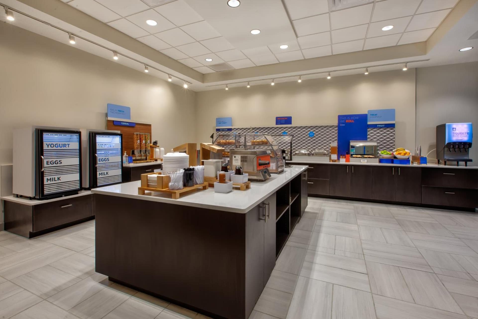 Holiday Inn Express & Suites VA Beach Oceanfront by IHG gallery photo in Virginia Beach, VA — image 35