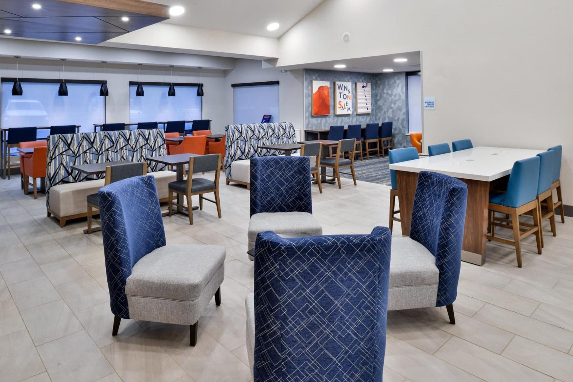 Holiday Inn Express Winston-Salem Medical Ctr Area gallery photo in Winston-Salem, NC — image 10