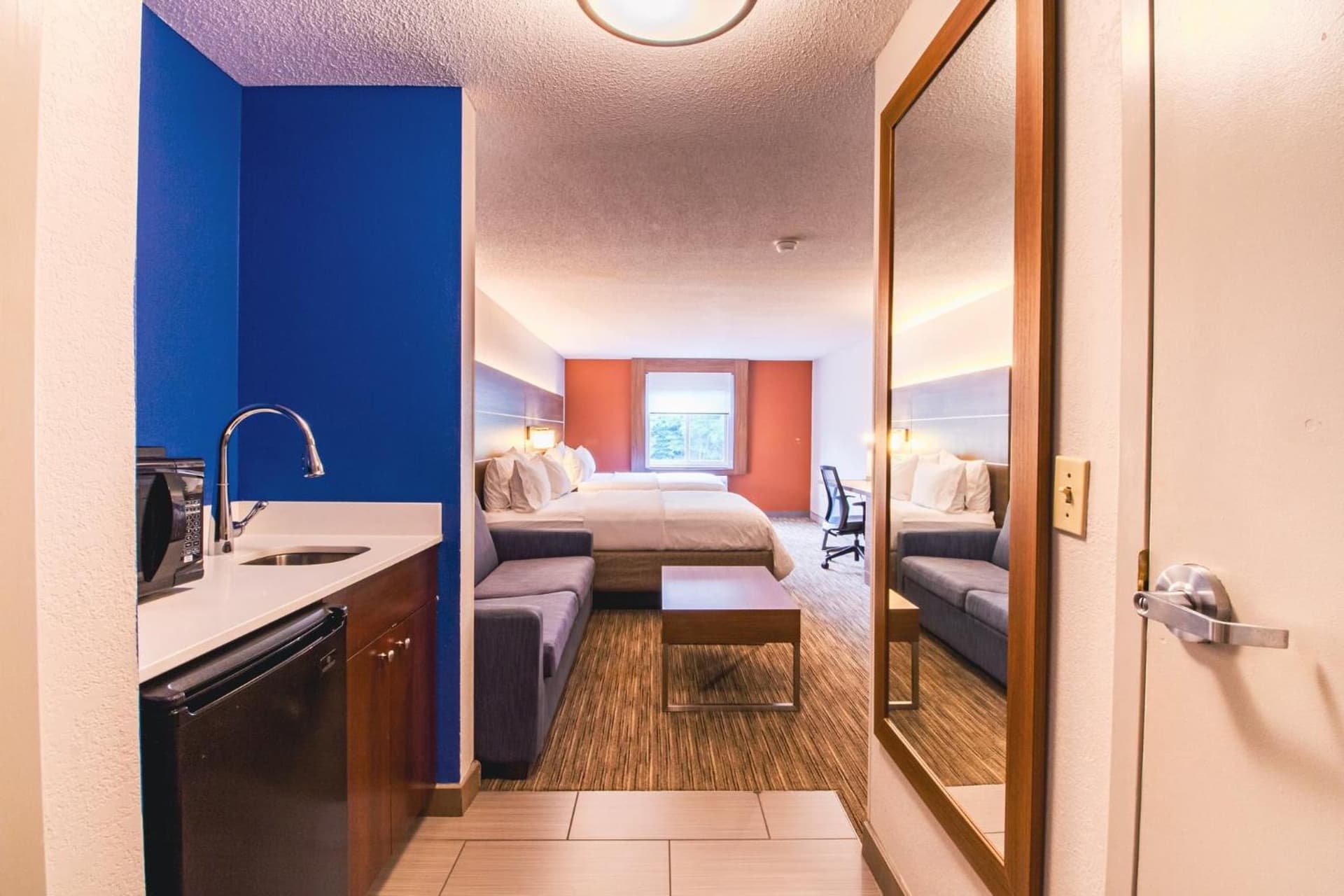 Holiday Inn Express & Suites - Lincoln East - White Mountains by IHG gallery photo in Lincoln — image 101