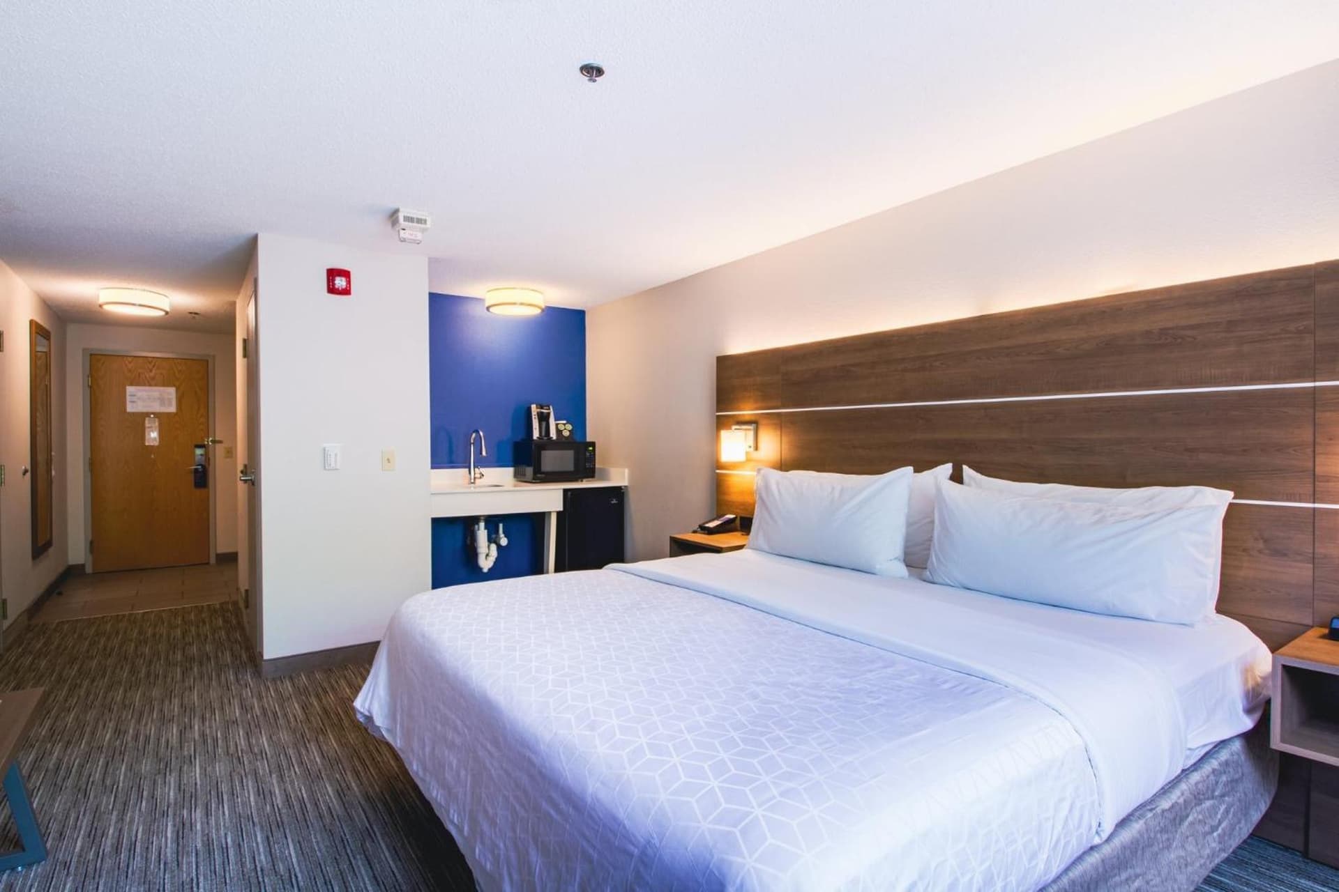 Holiday Inn Express & Suites - Lincoln East - White Mountains by IHG gallery photo in Lincoln — image 25
